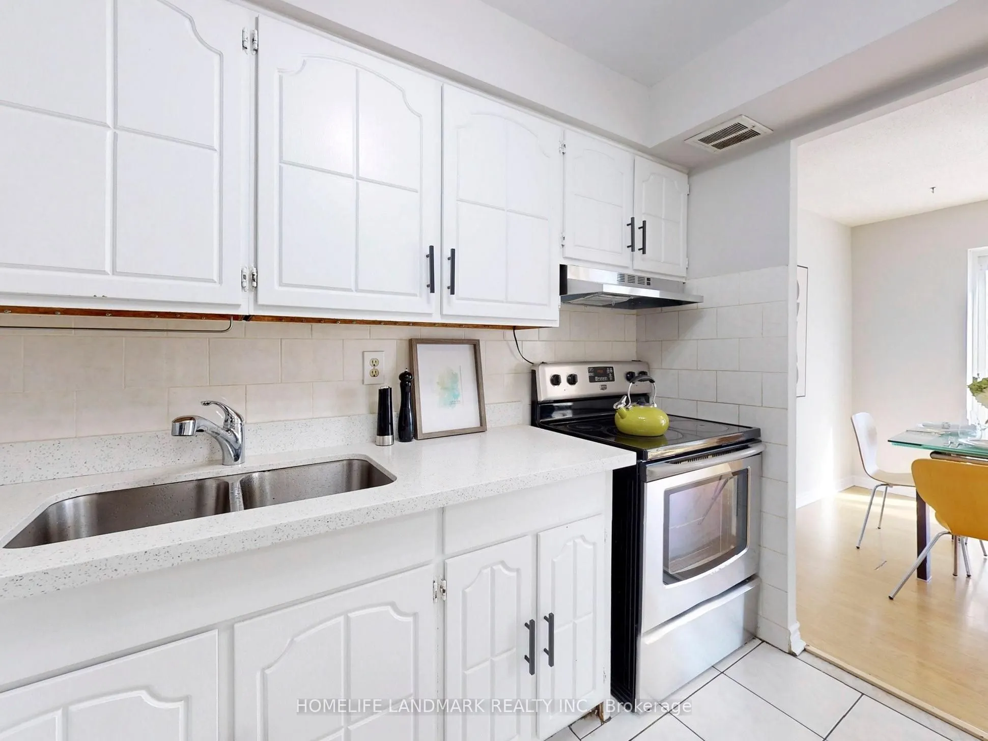 165 Cherokee Boulevard, #290