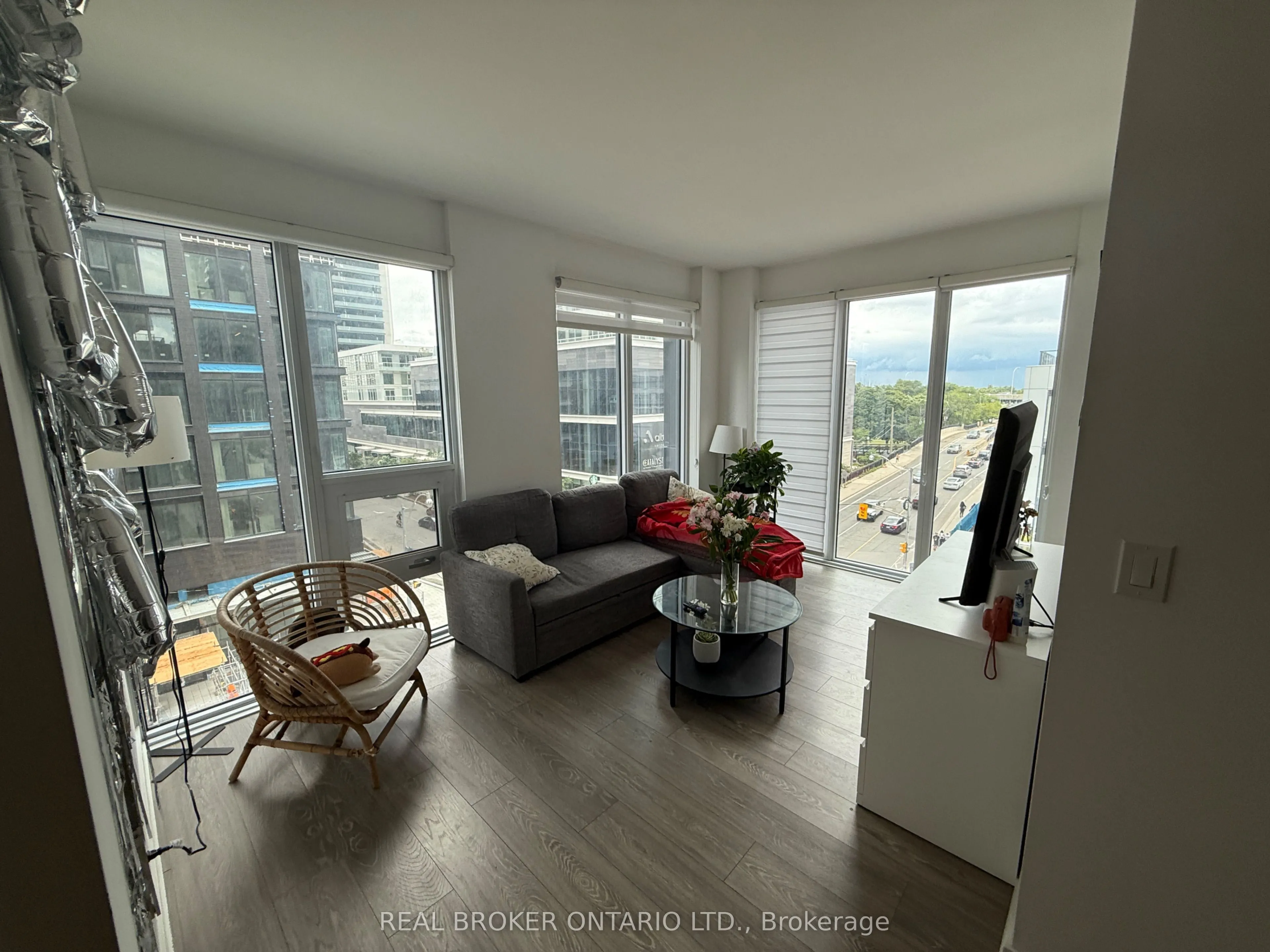 19 Western Battery Road, #306