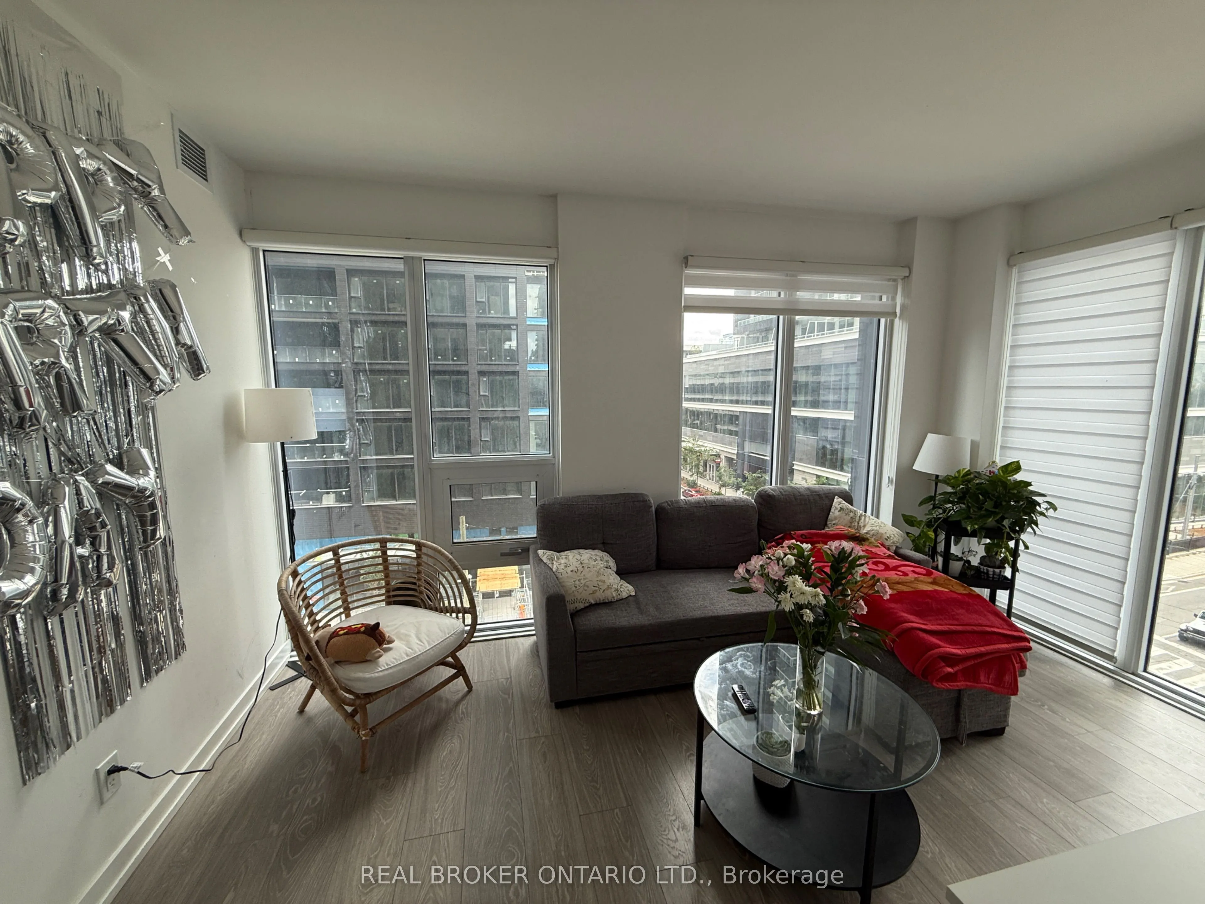 19 Western Battery Road, #306