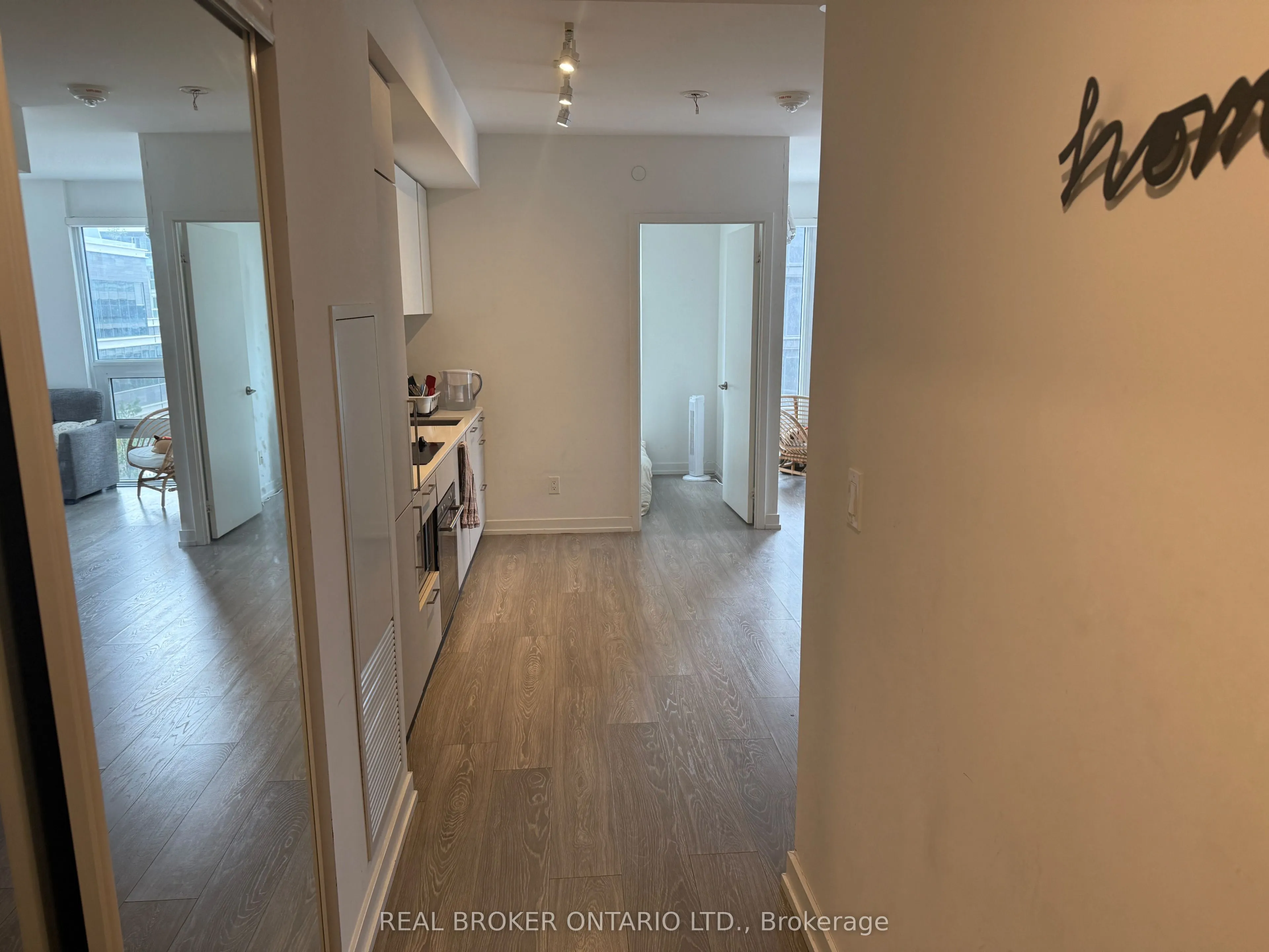 19 Western Battery Road, #306
