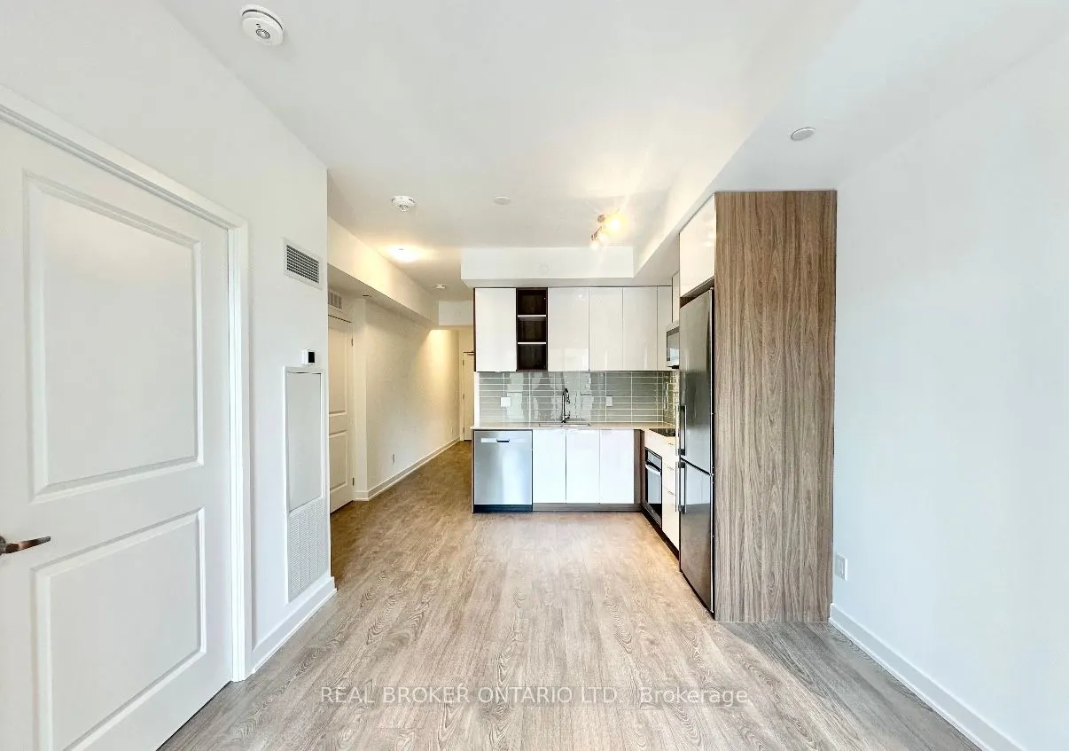 543 Richmond Street W, #428
