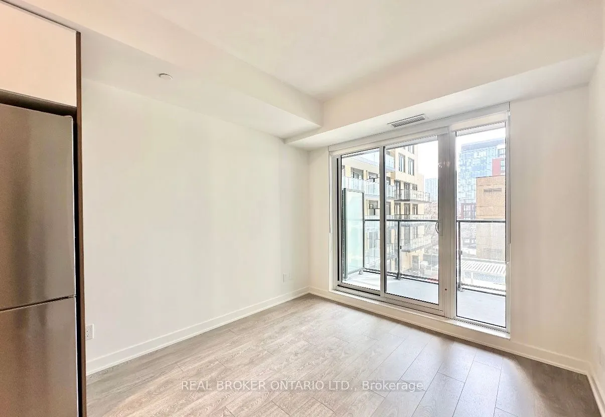 543 Richmond Street W, #428