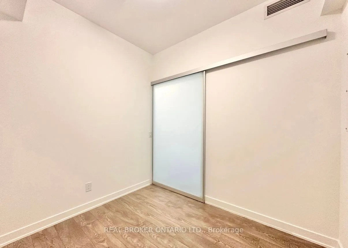 543 Richmond Street W, #428