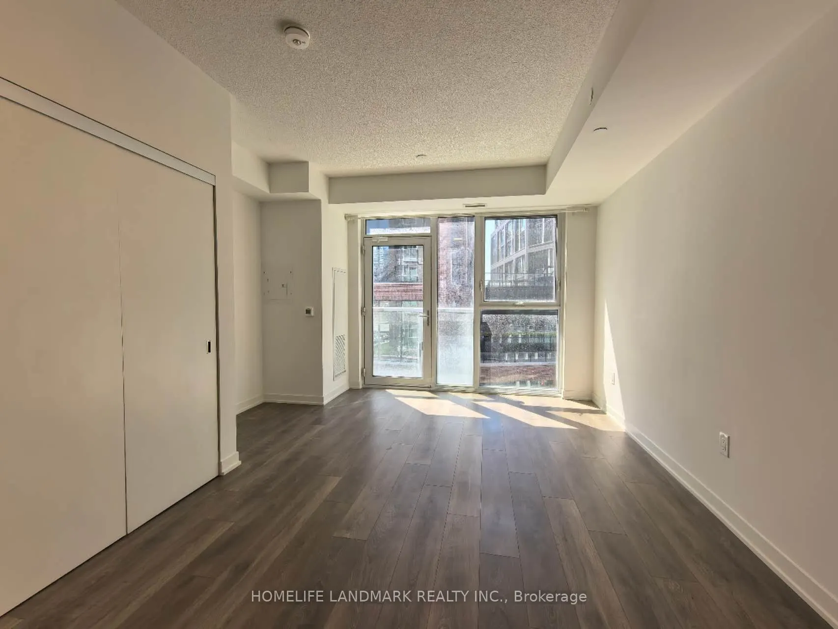 20 Richardson Street, #409
