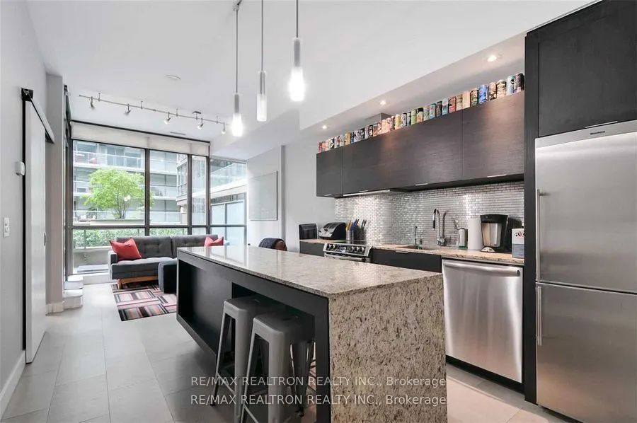 8 Charlotte Street, #214