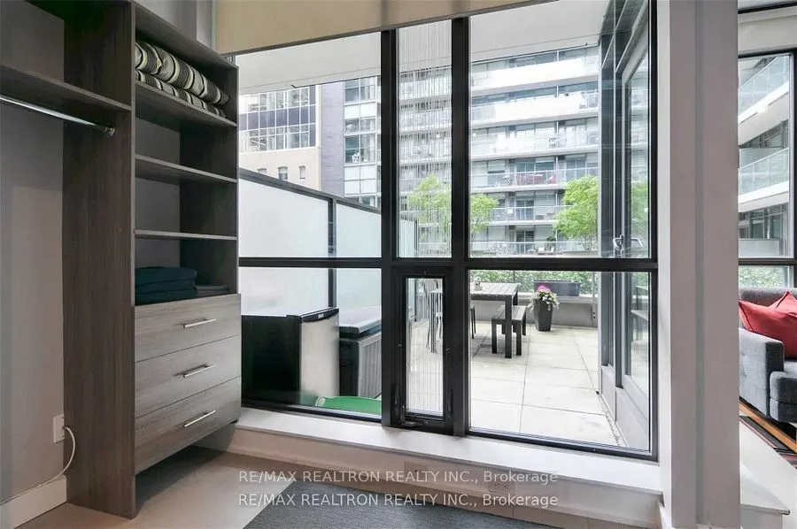 8 Charlotte Street, #214