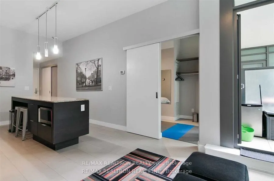8 Charlotte Street, #214