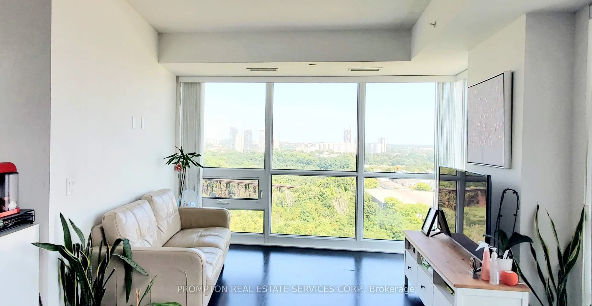 160 Vanderhoof Avenue, #1505