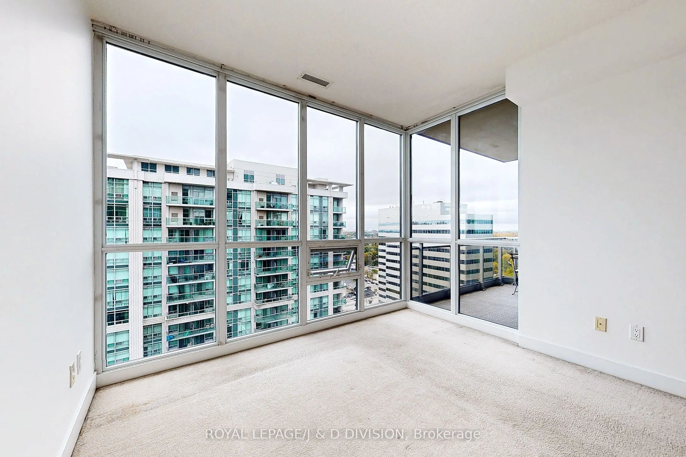 23 Sheppard Avenue E, #2210