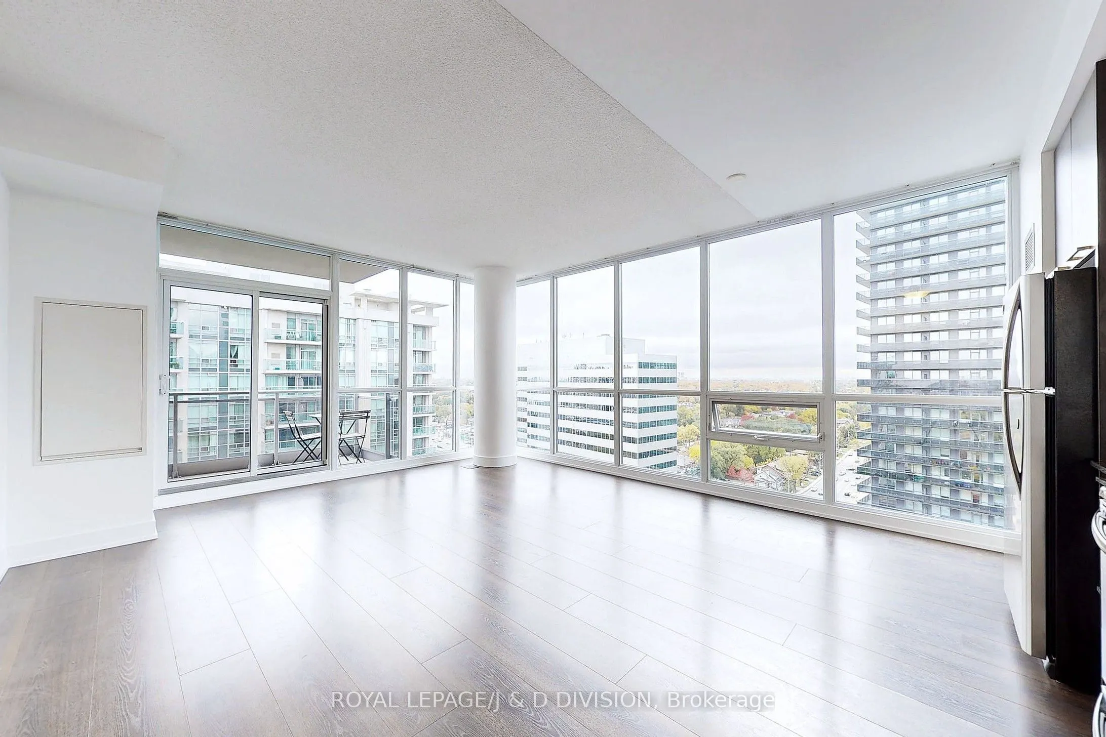 23 Sheppard Avenue E, #2210