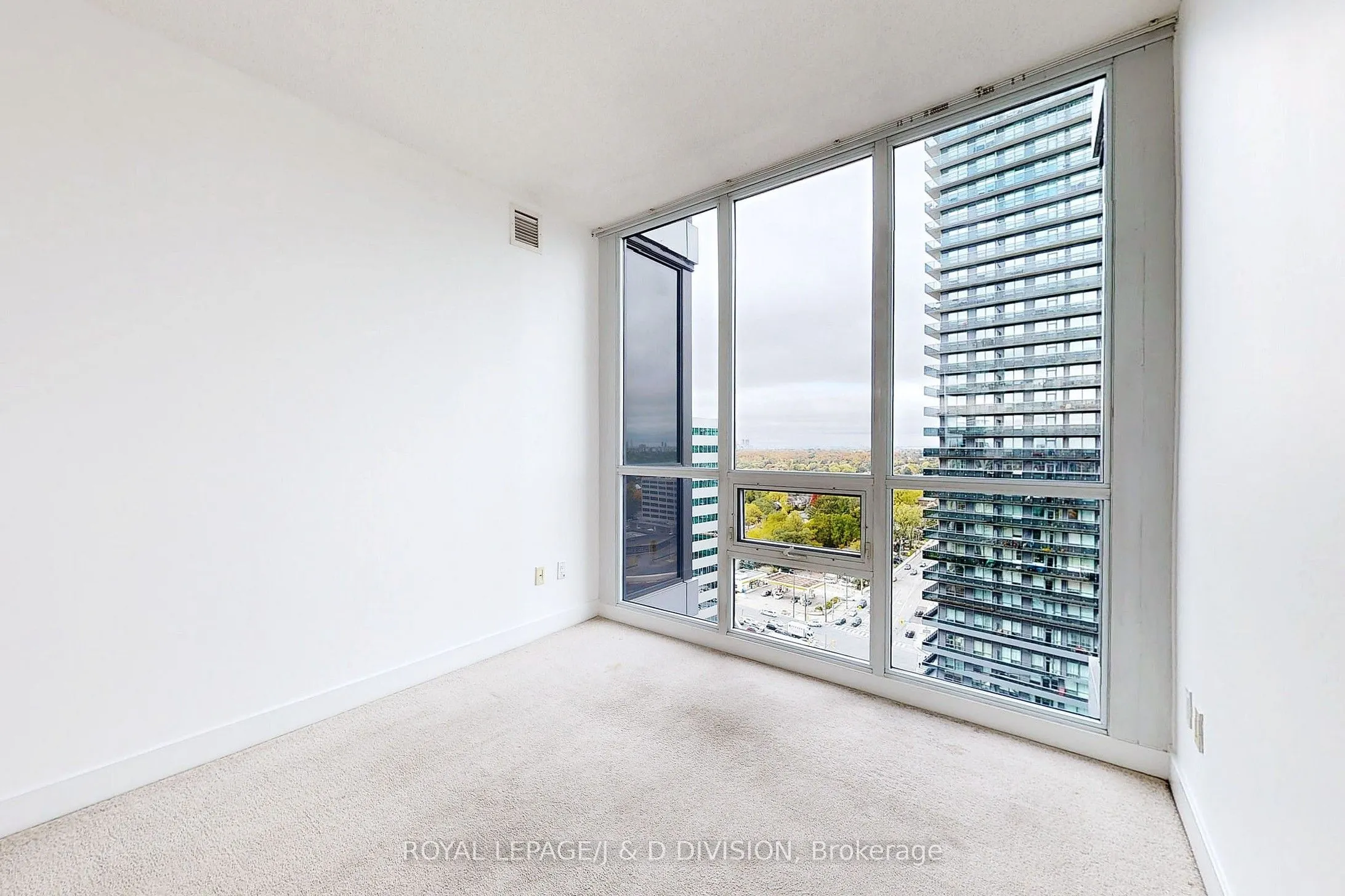 23 Sheppard Avenue E, #2210