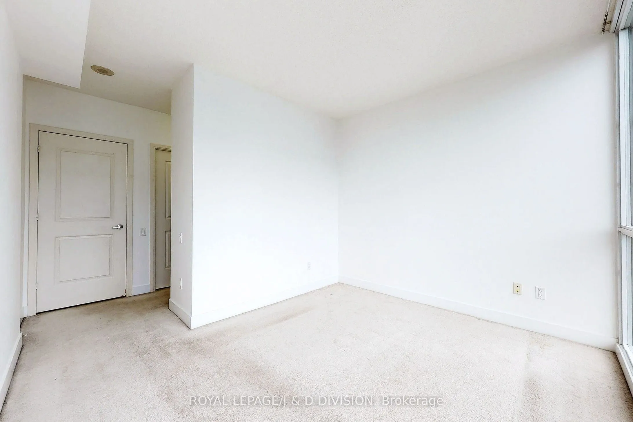 23 Sheppard Avenue E, #2210