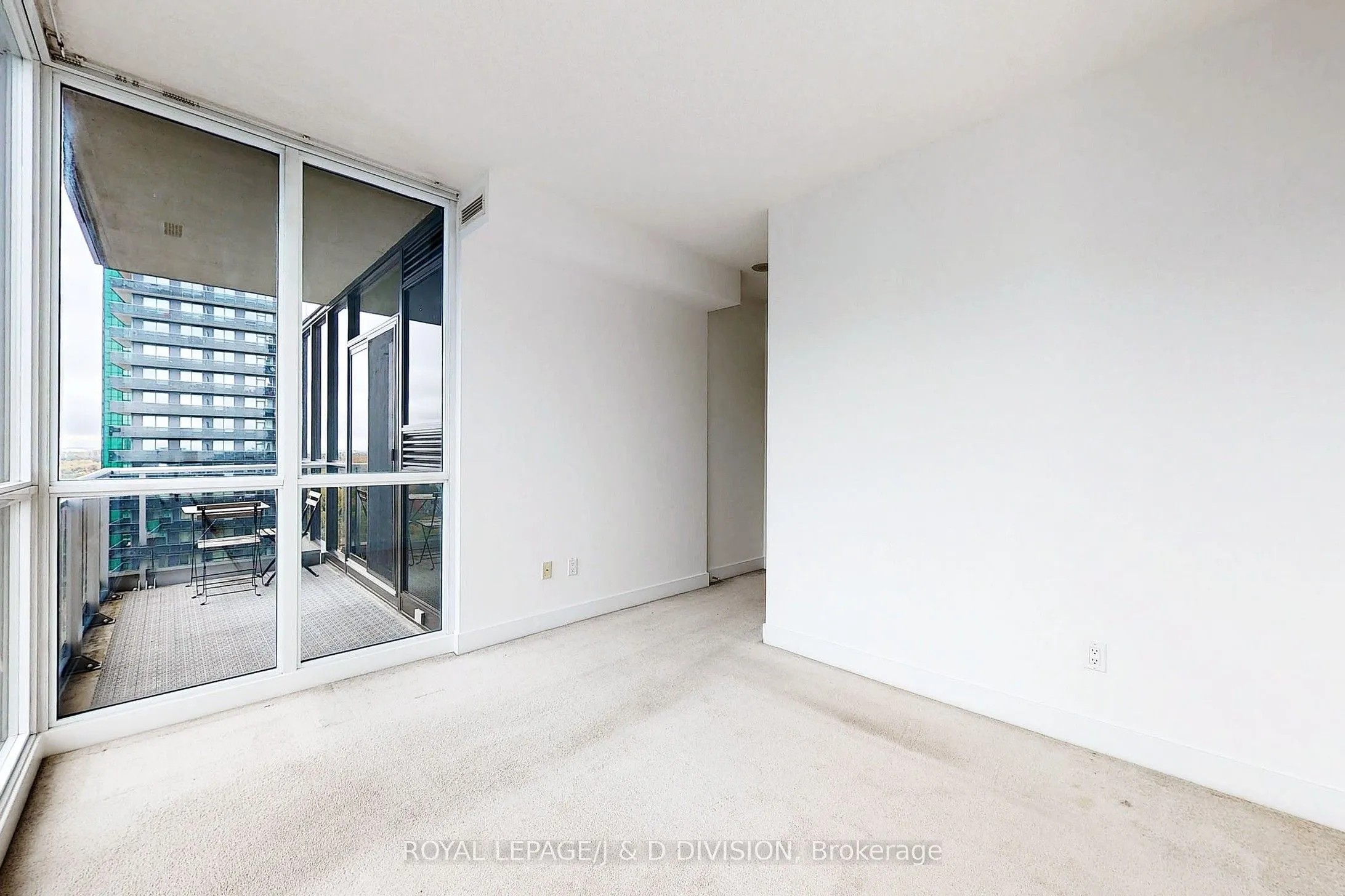 23 Sheppard Avenue E, #2210