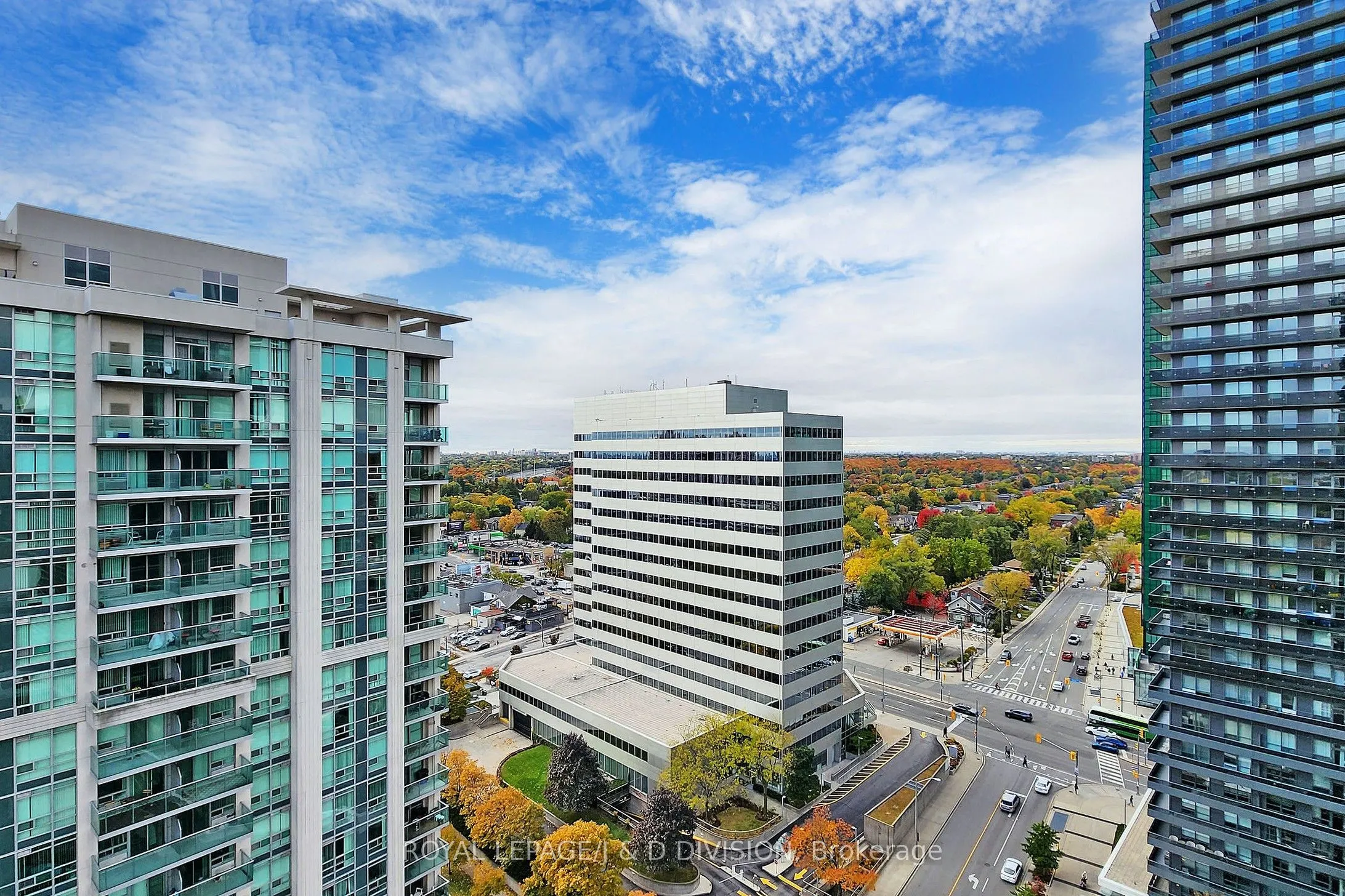 23 Sheppard Avenue E, #2210