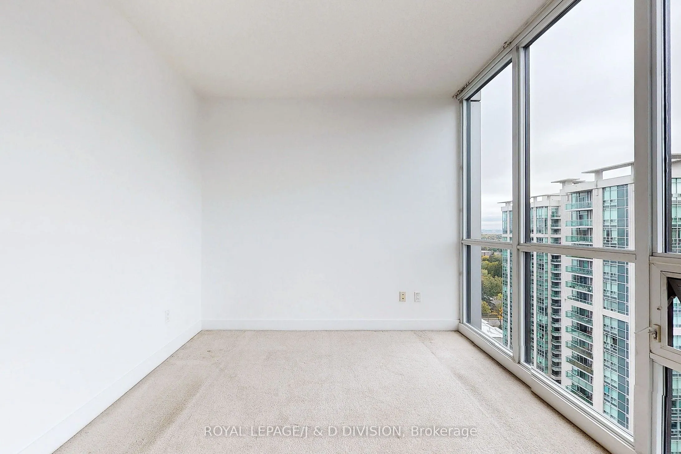 23 Sheppard Avenue E, #2210