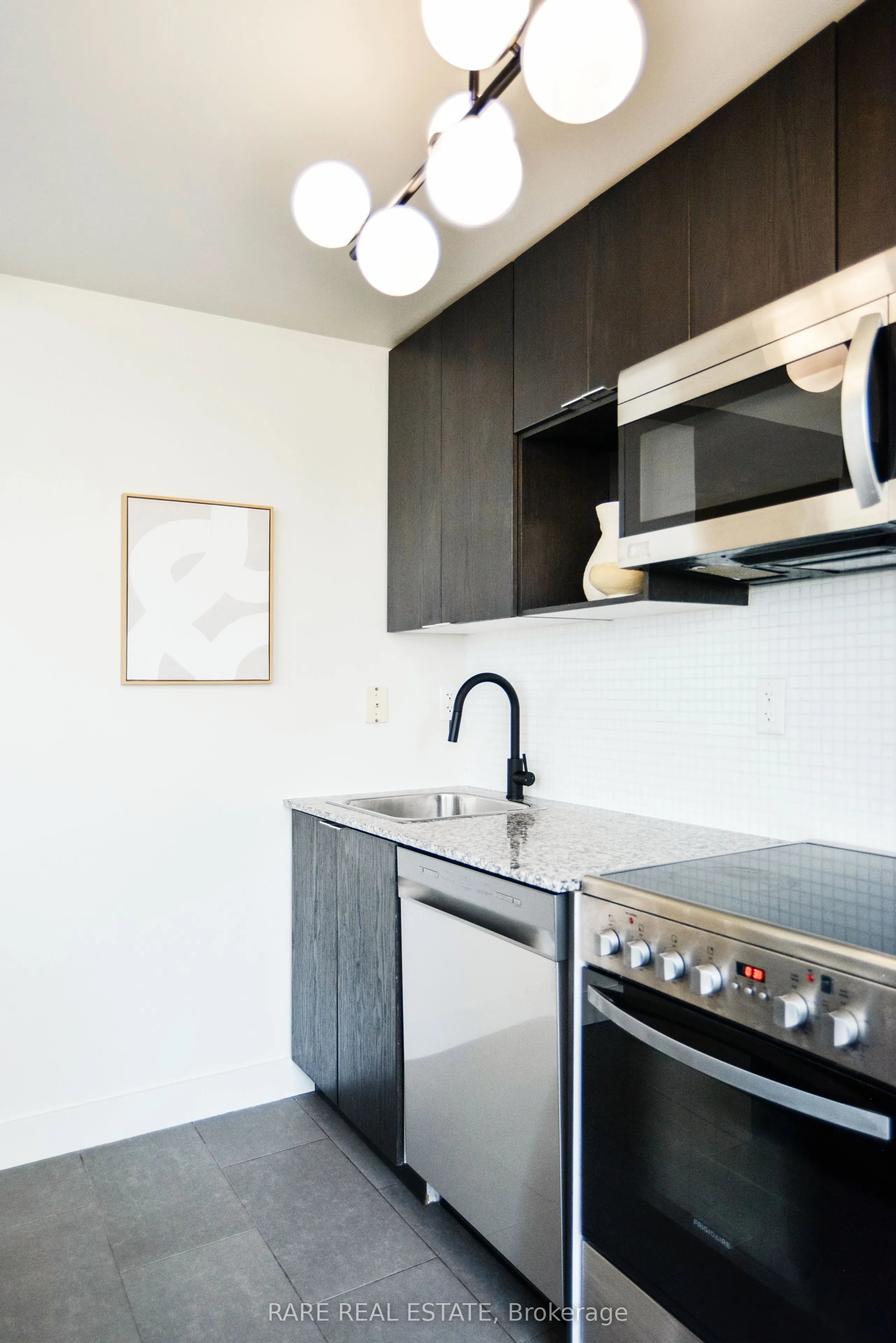 15 Brunel Court, #915