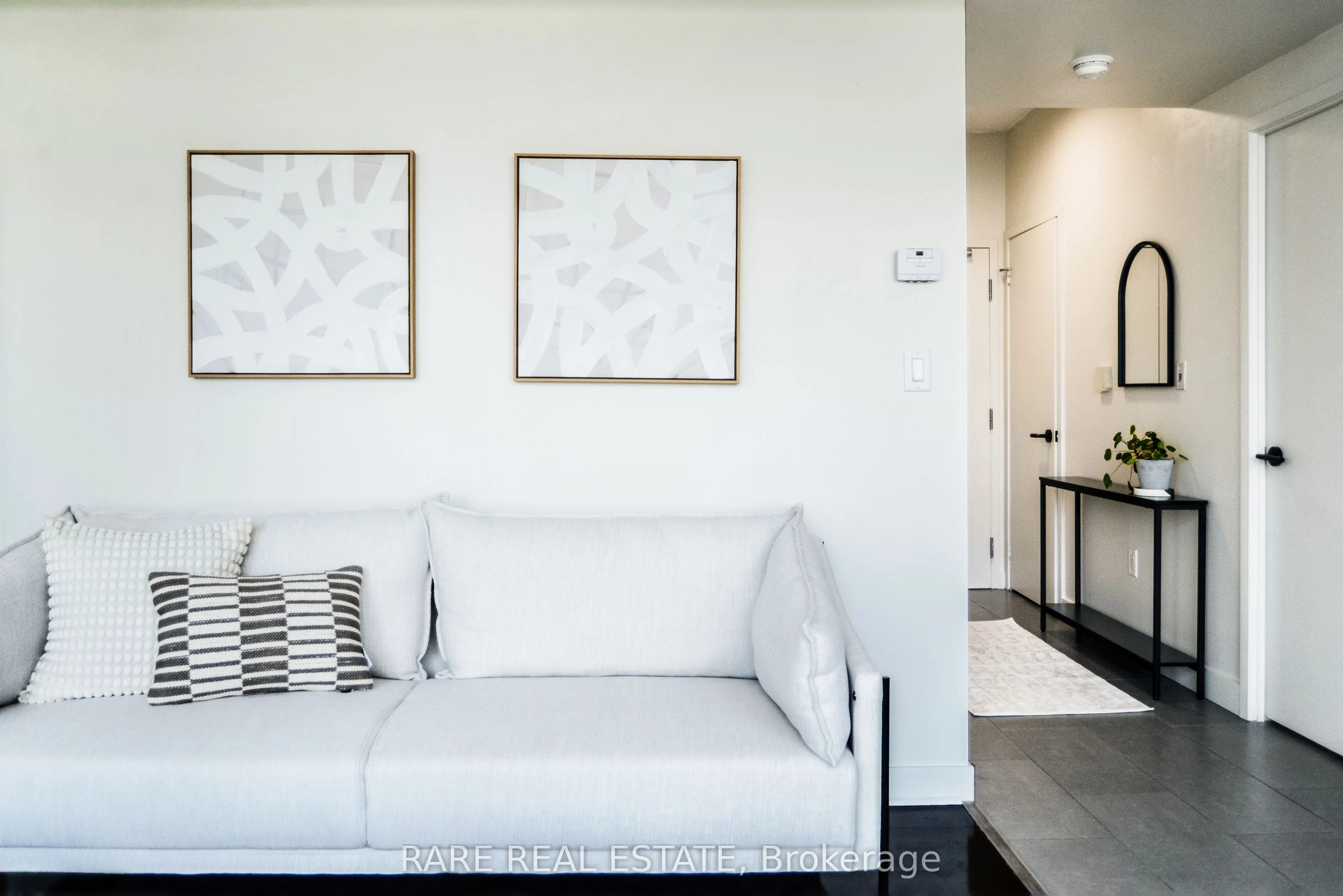 15 Brunel Court, #915