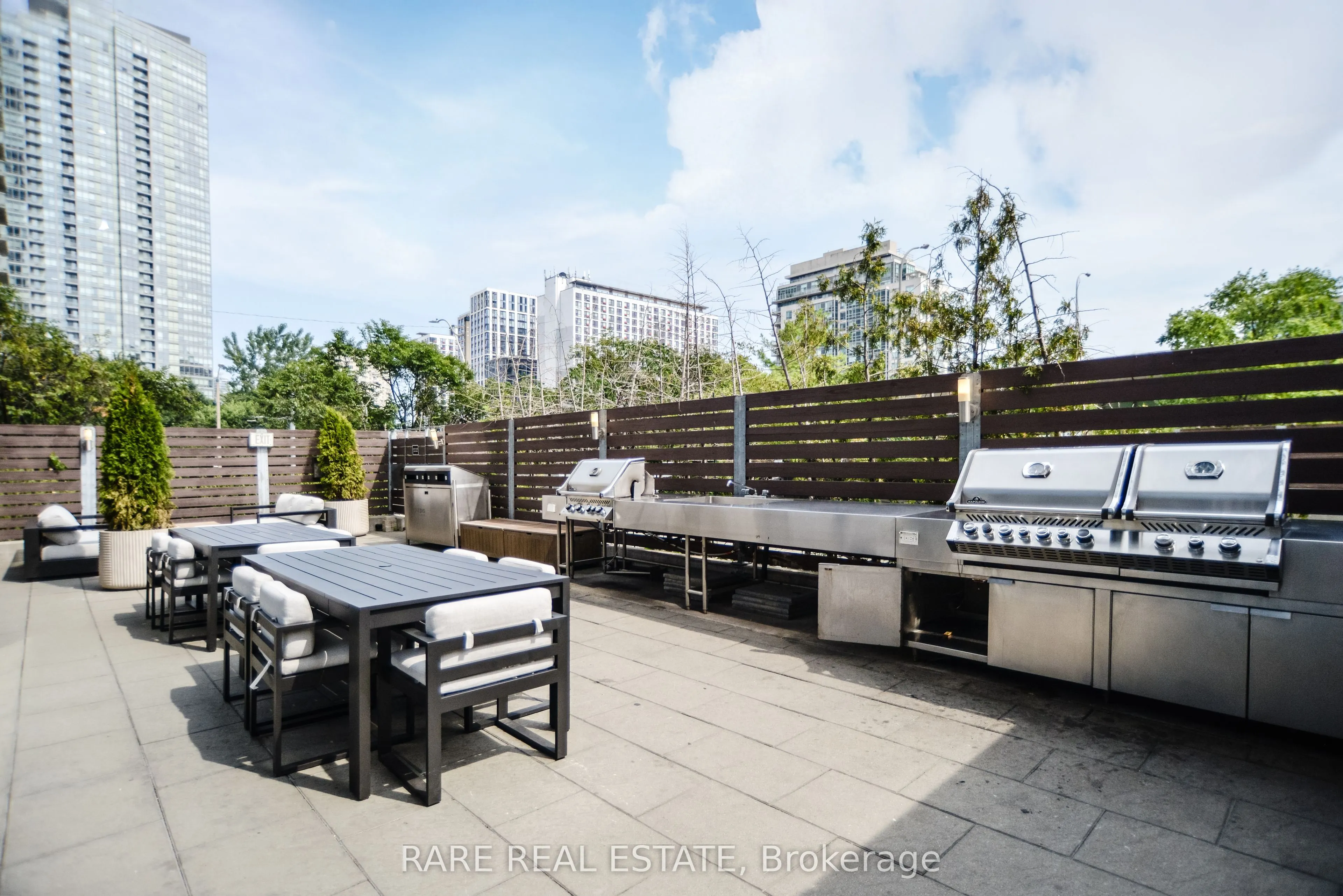 15 Brunel Court, #915