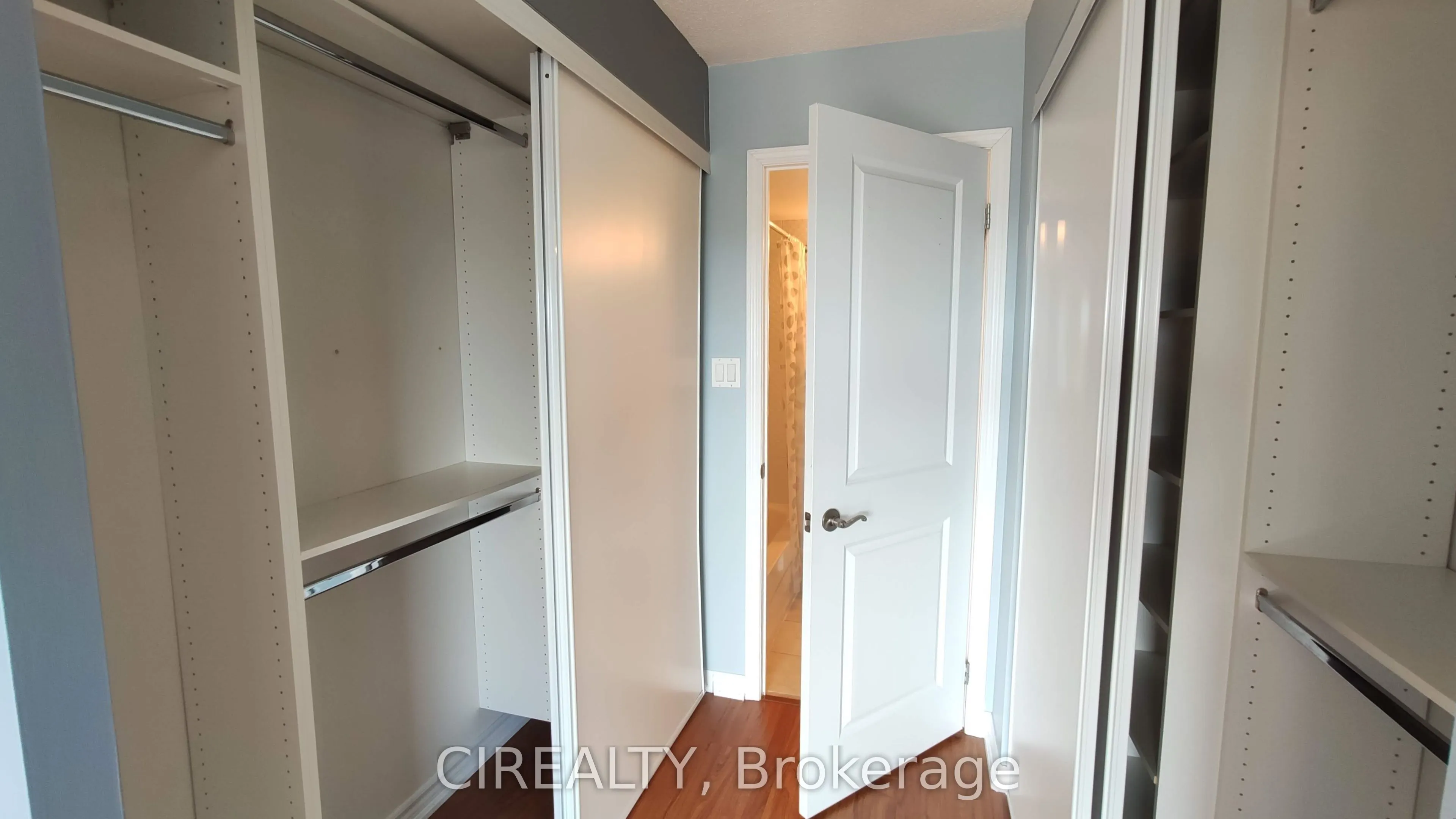 872 Sheppard Avenue W, #607
