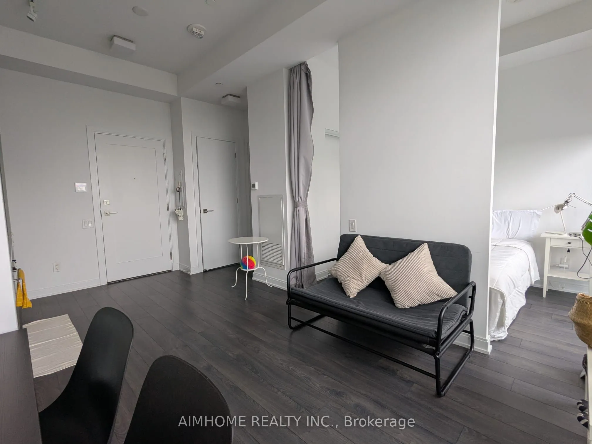 50 Charles Street E, #3010