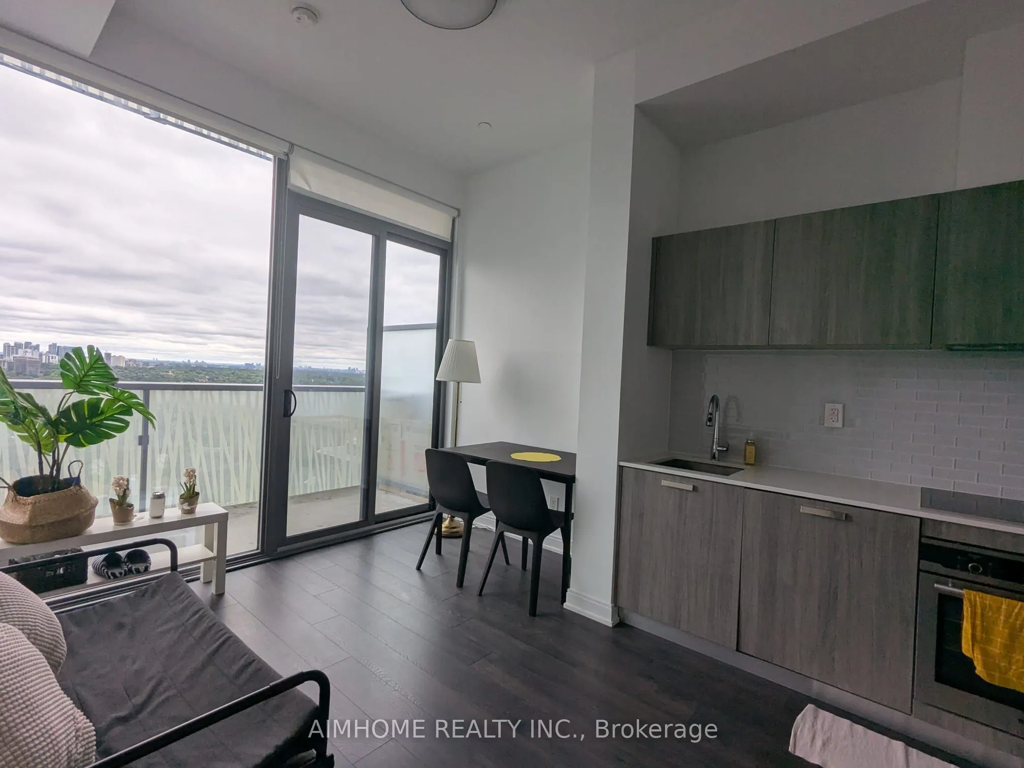 50 Charles Street E, #3010