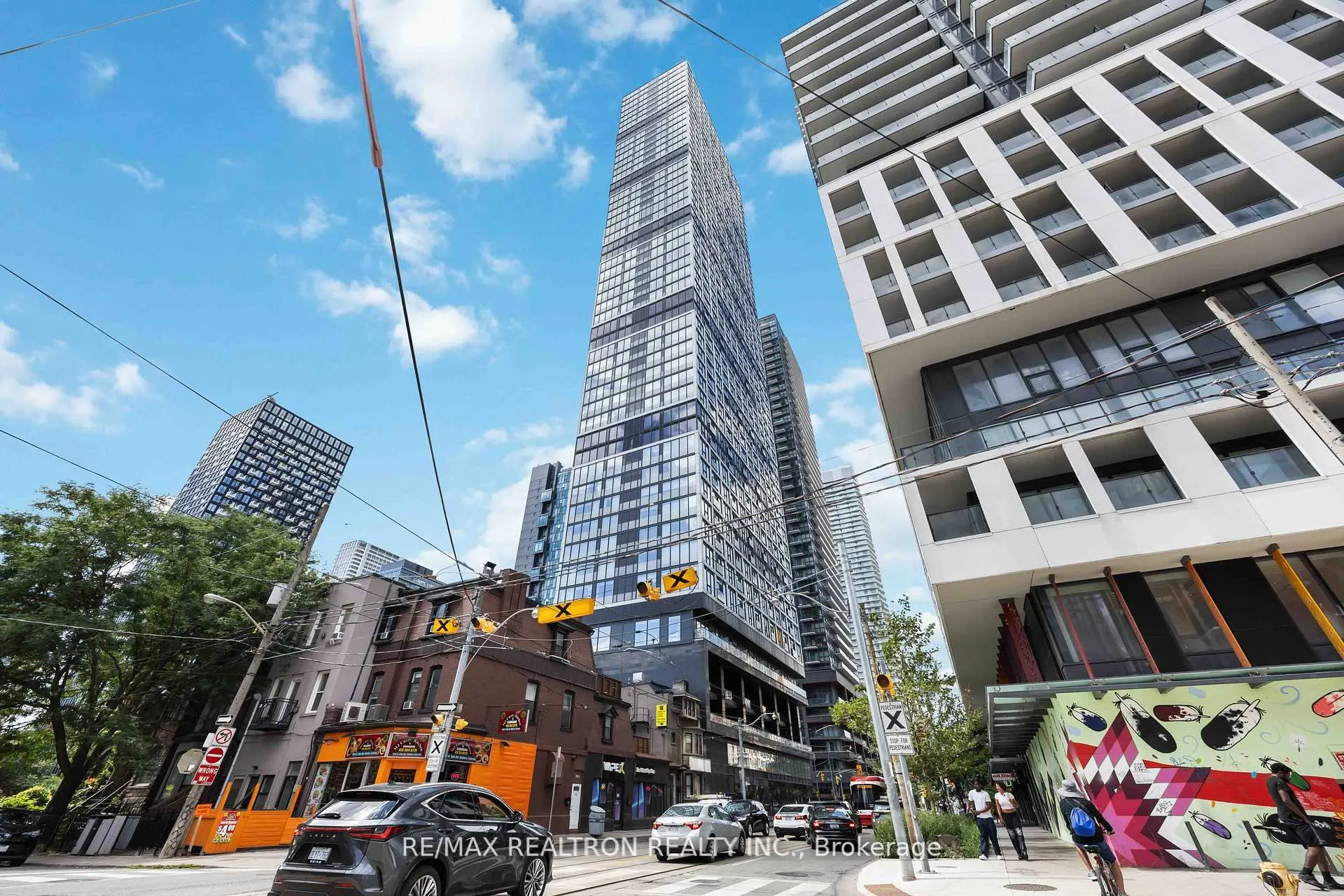 181 Dundas Street E, #1207