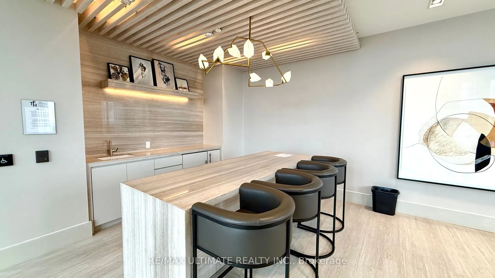 2020 Bathurst Street, #815