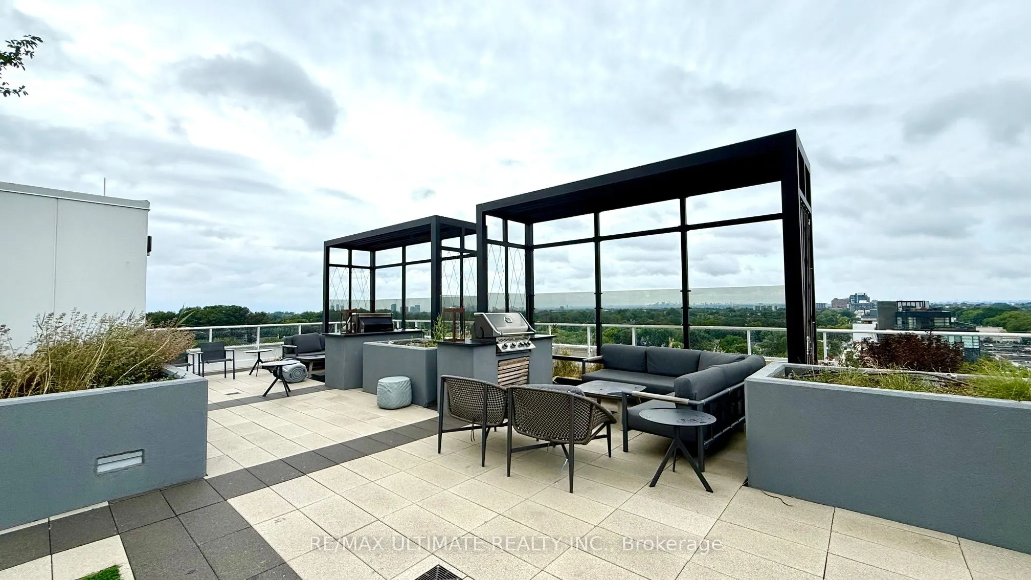 2020 Bathurst Street, #815