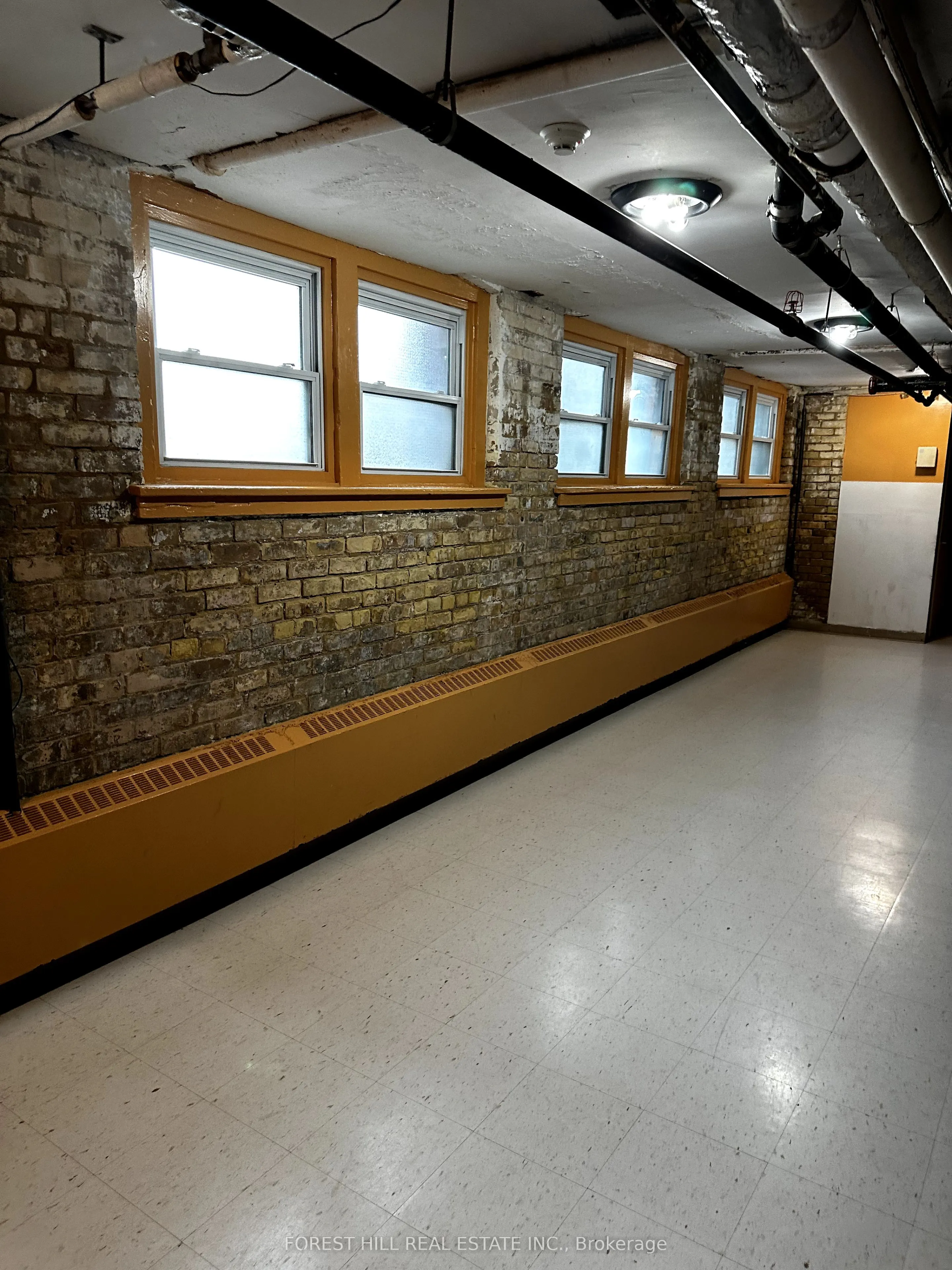 525 Bloor Street E, #Lower