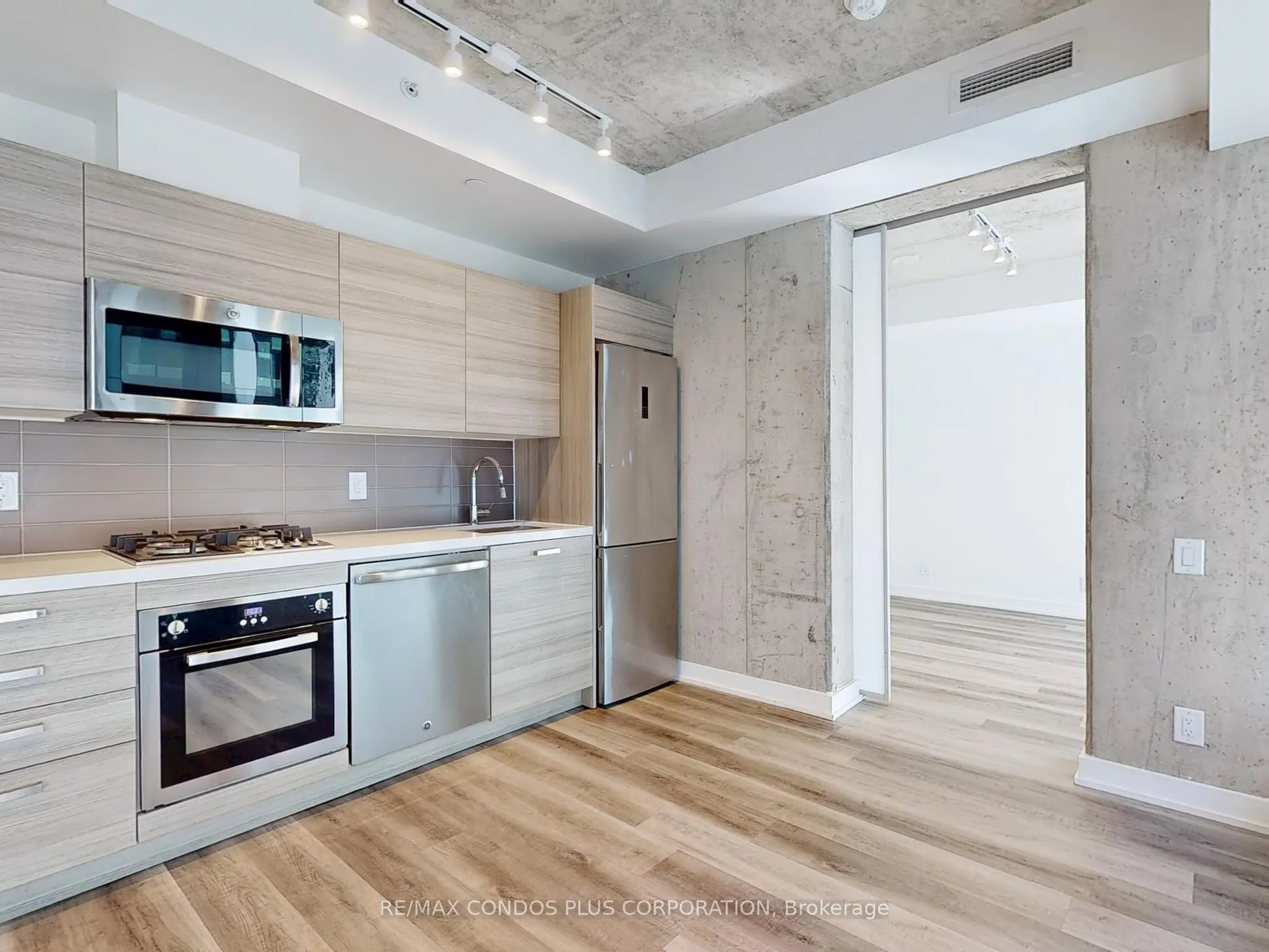 11 Charlotte Street, #1401