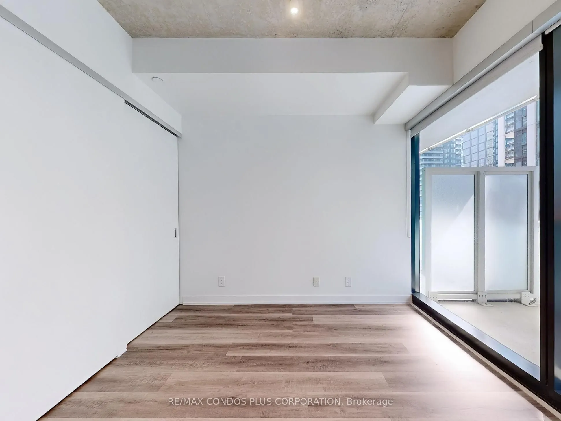 11 Charlotte Street, #1401