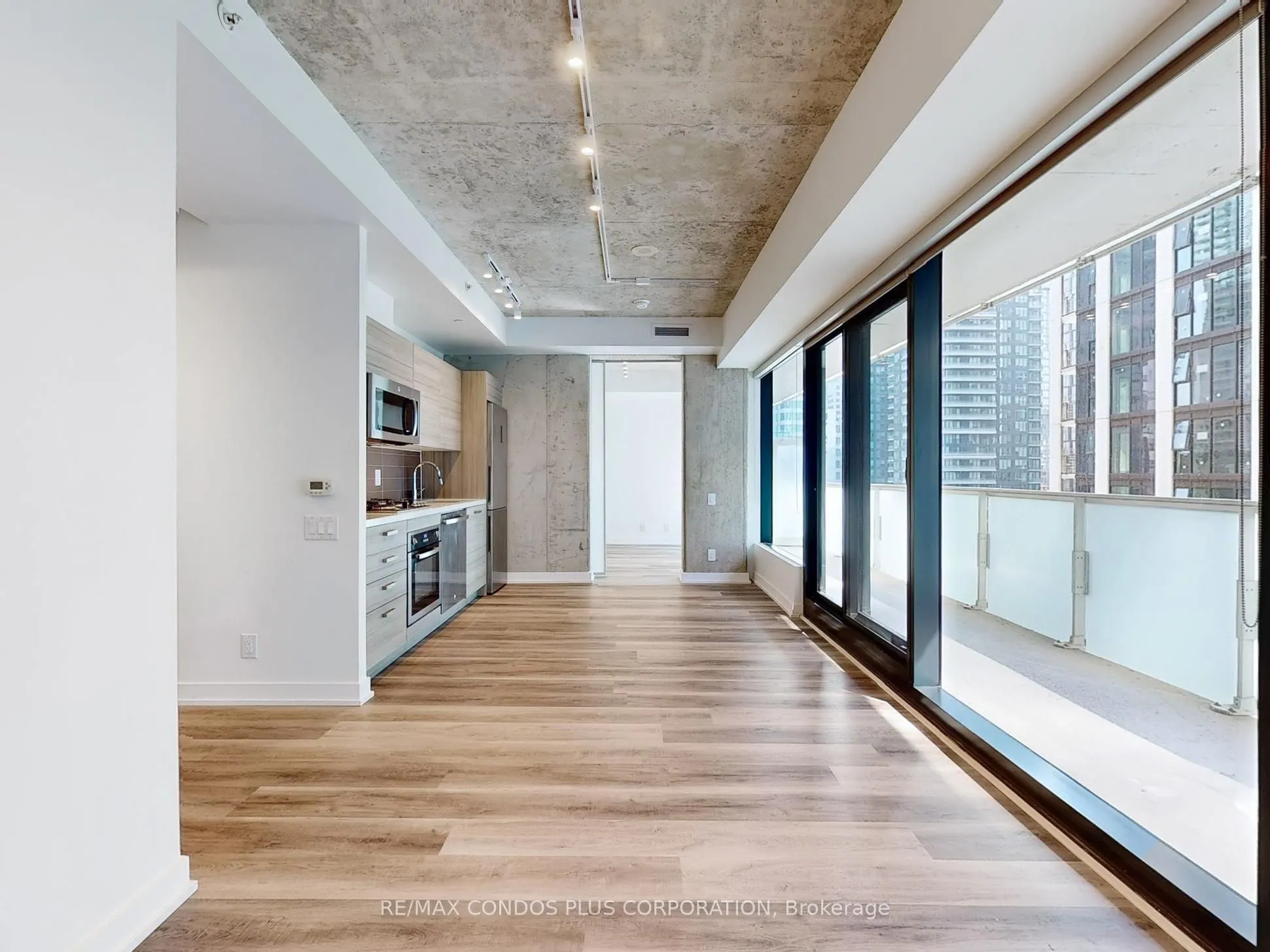 11 Charlotte Street, #1401