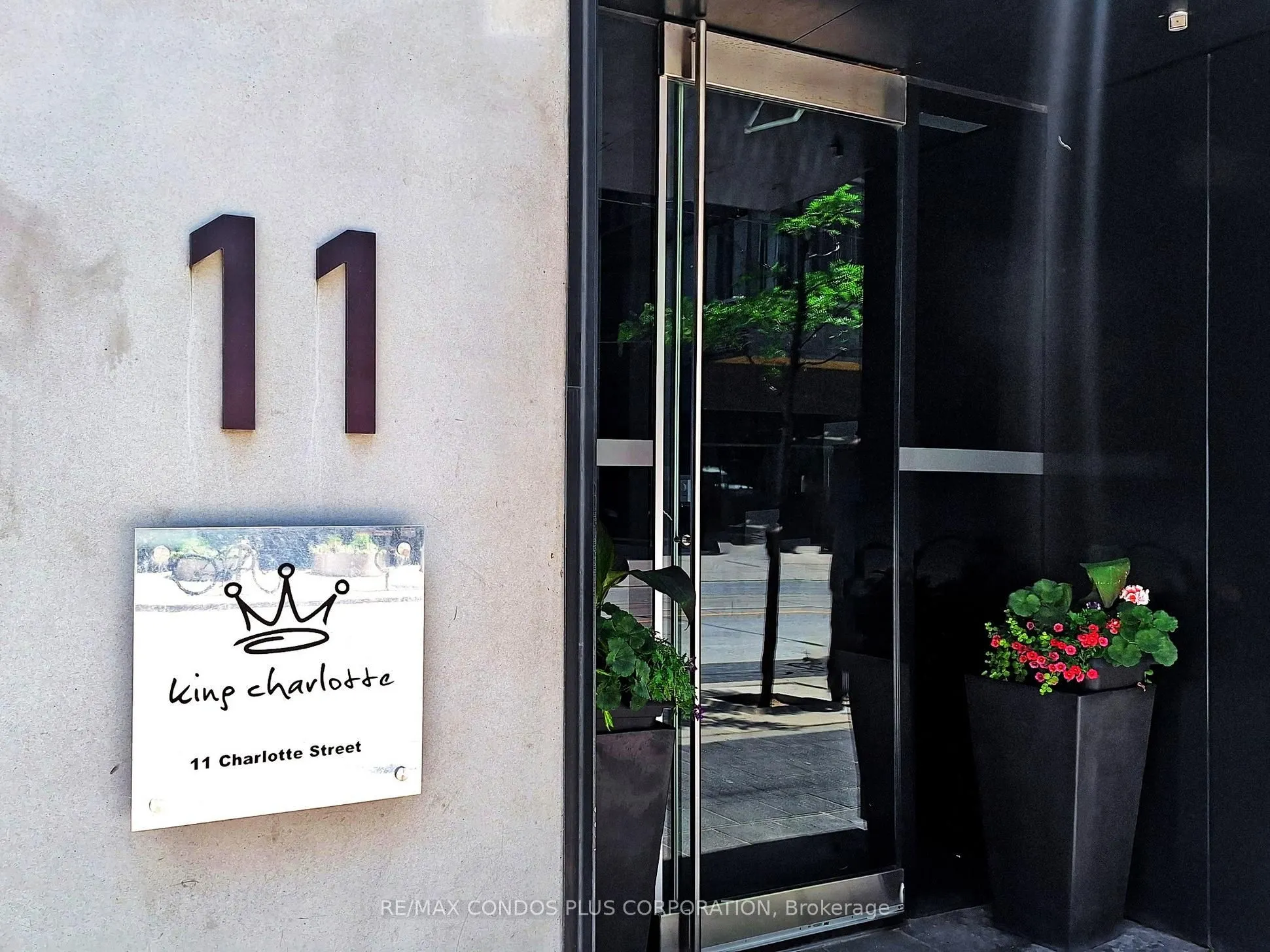11 Charlotte Street, #1401
