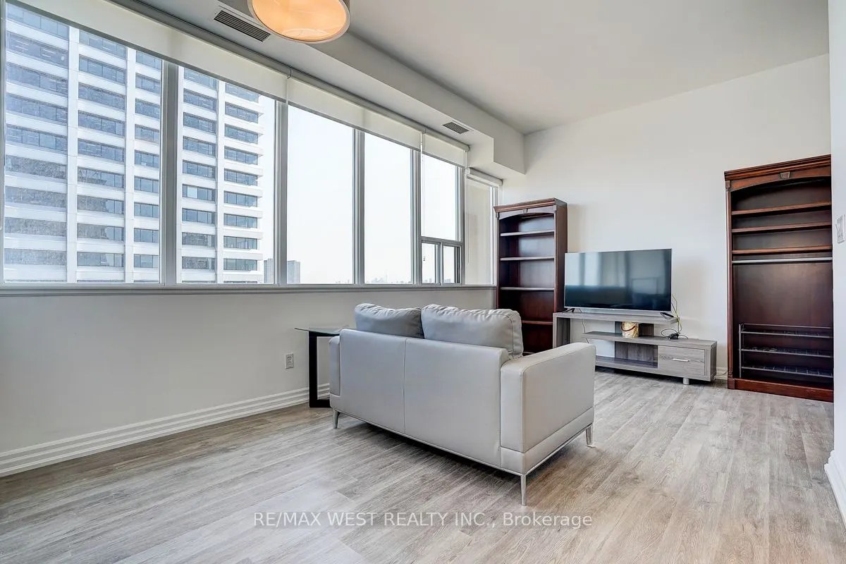 797 Don Mills Road, #1001