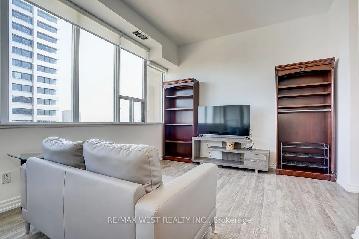 797 Don Mills Road, #1001