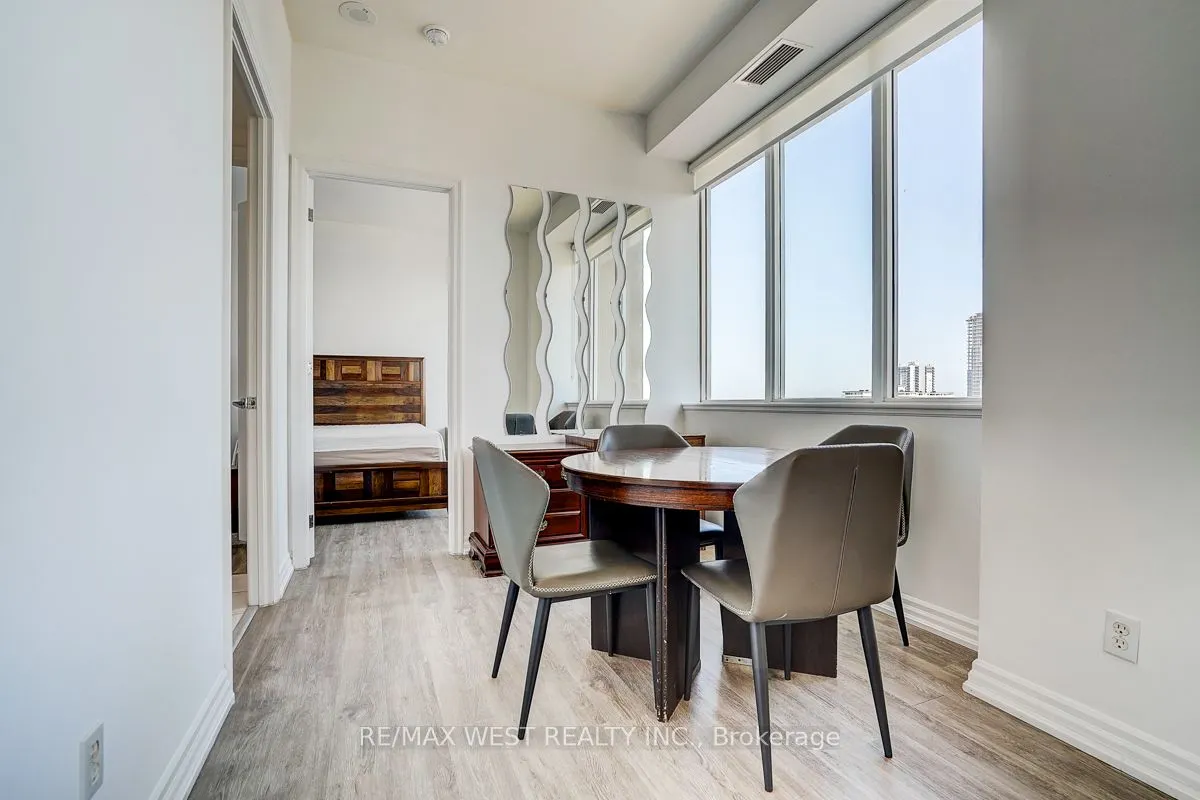 797 Don Mills Road, #1001