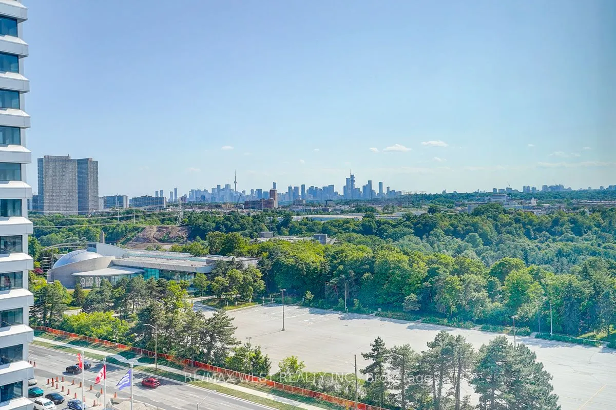 797 Don Mills Road, #1001