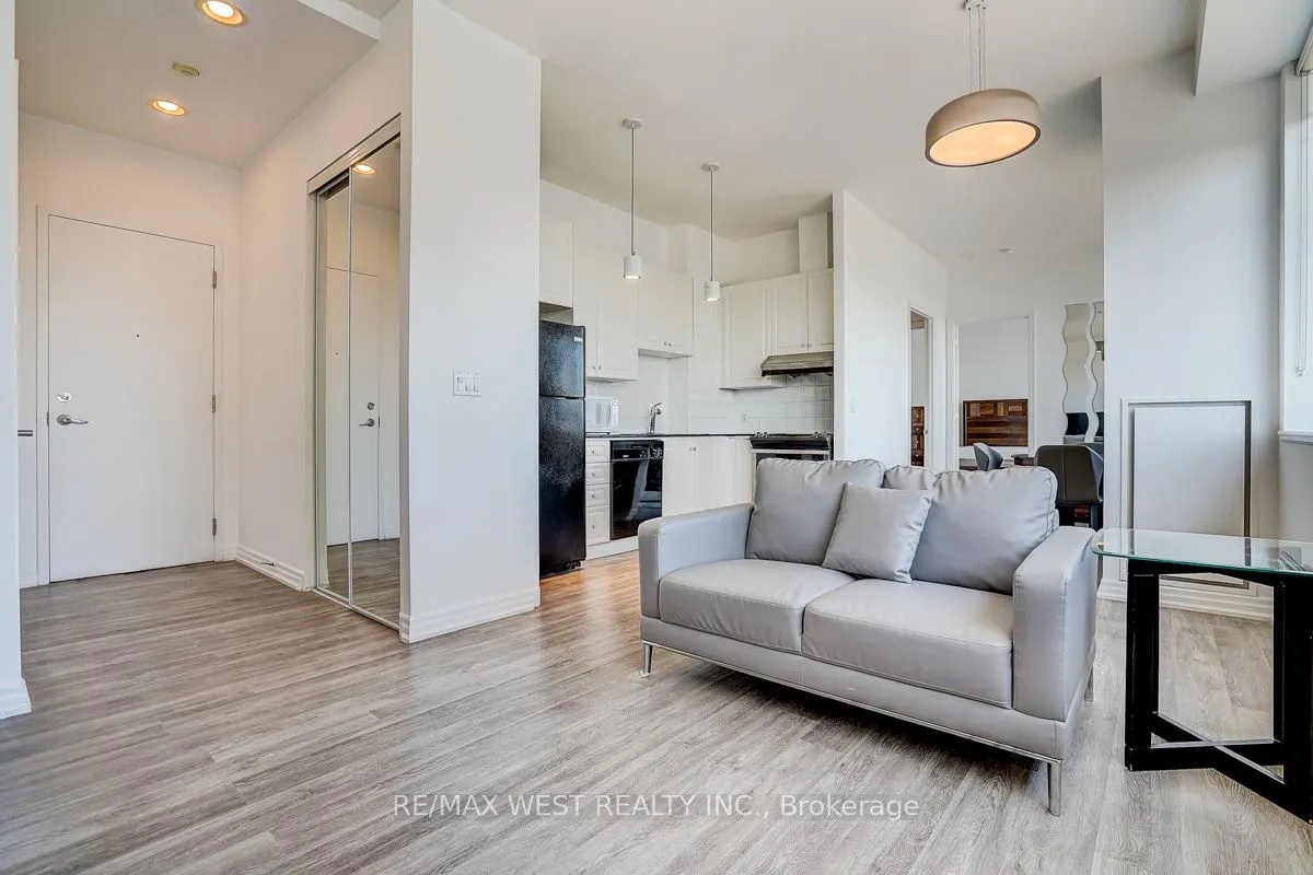 797 Don Mills Road, #1001