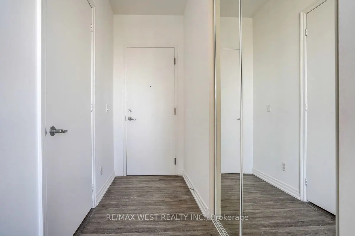 797 Don Mills Road, #1001