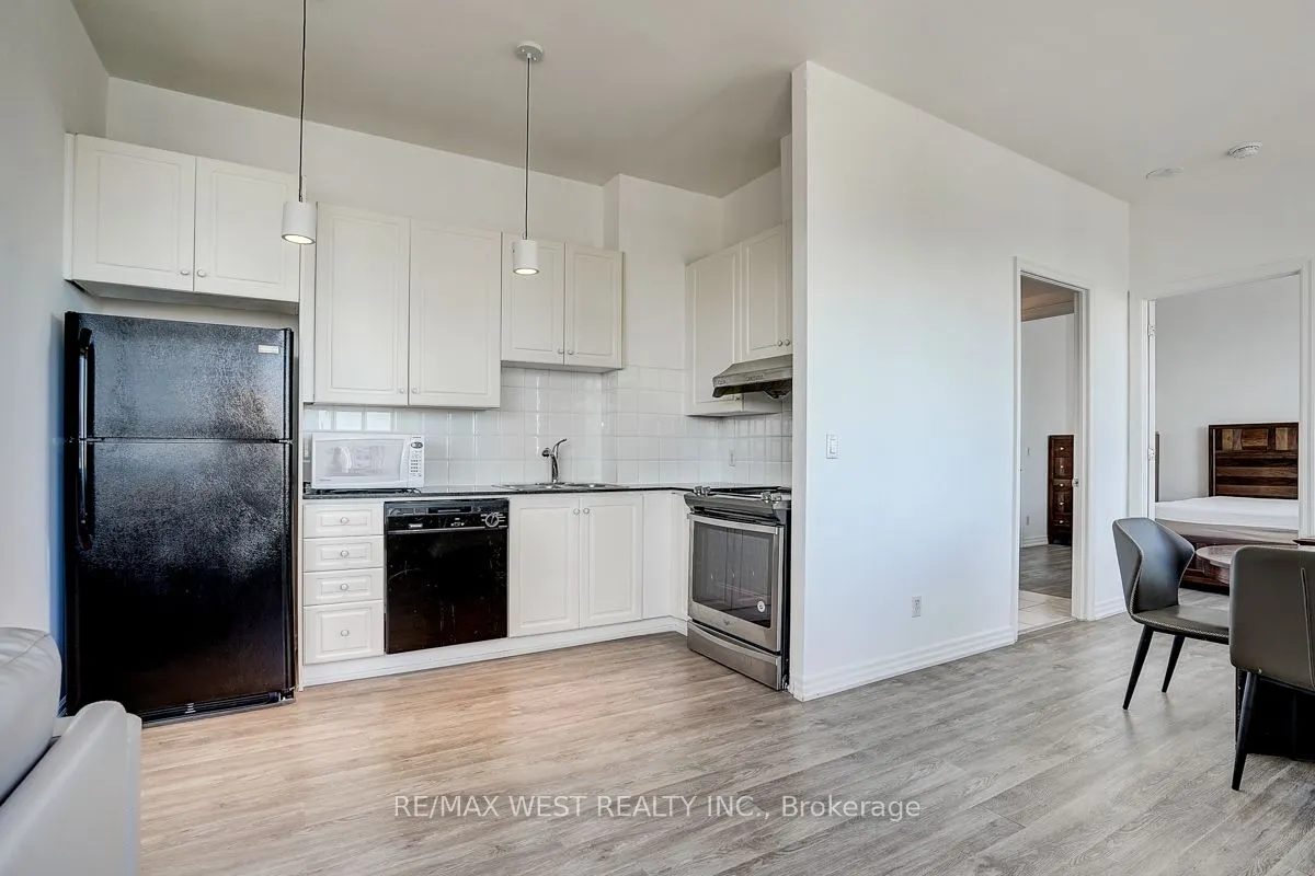 797 Don Mills Road, #1001