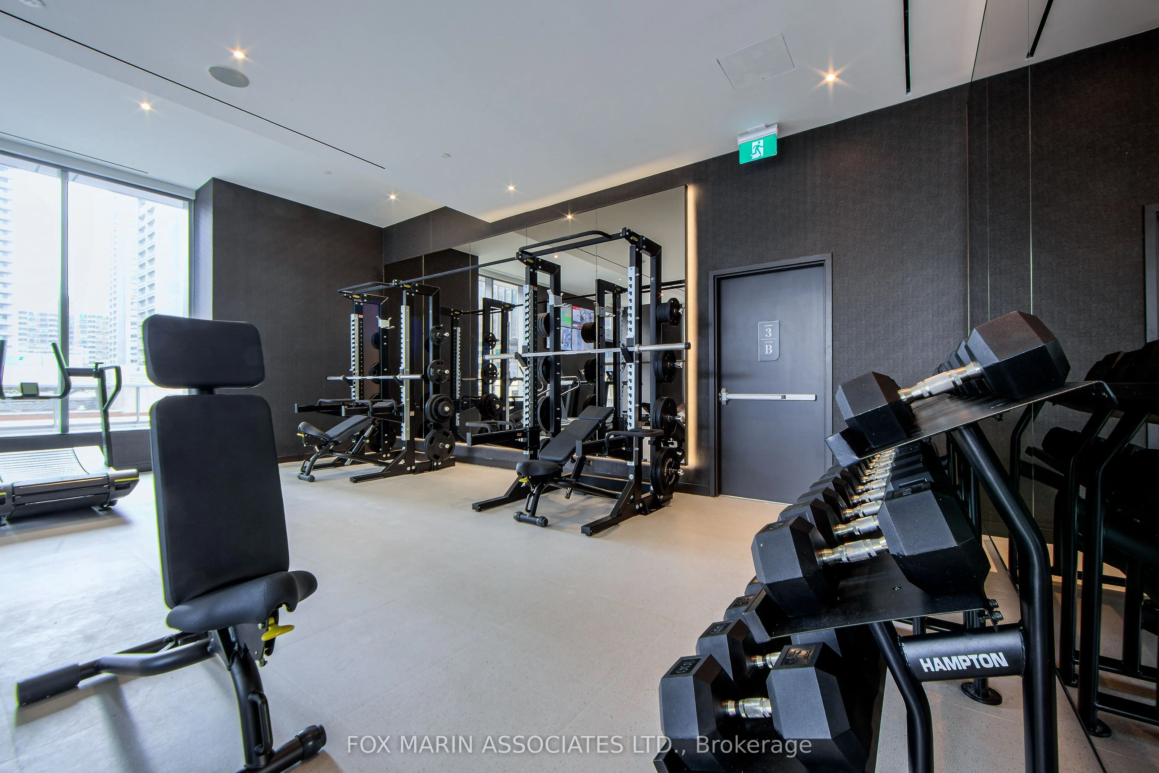 11 Yorkville Avenue, #816