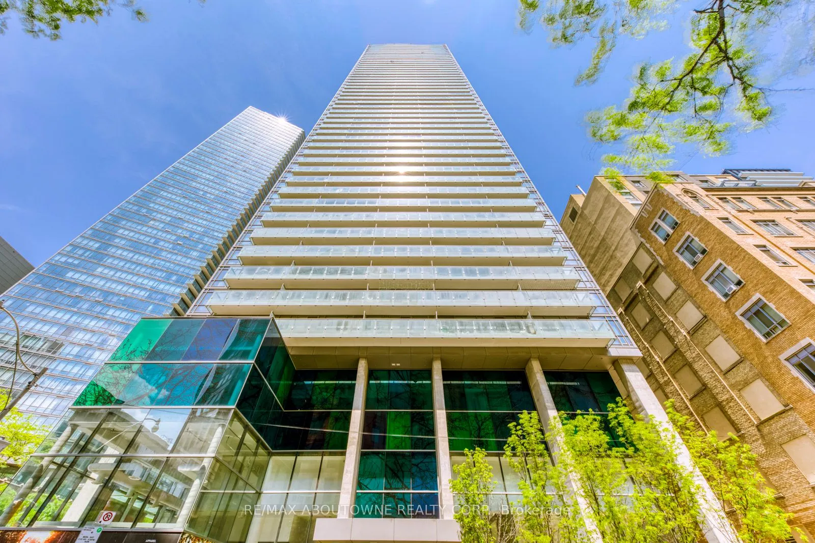 38 Grenville Street, #1502