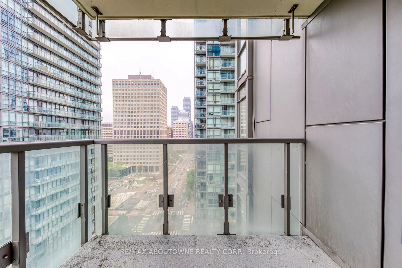 38 Grenville Street, #1502