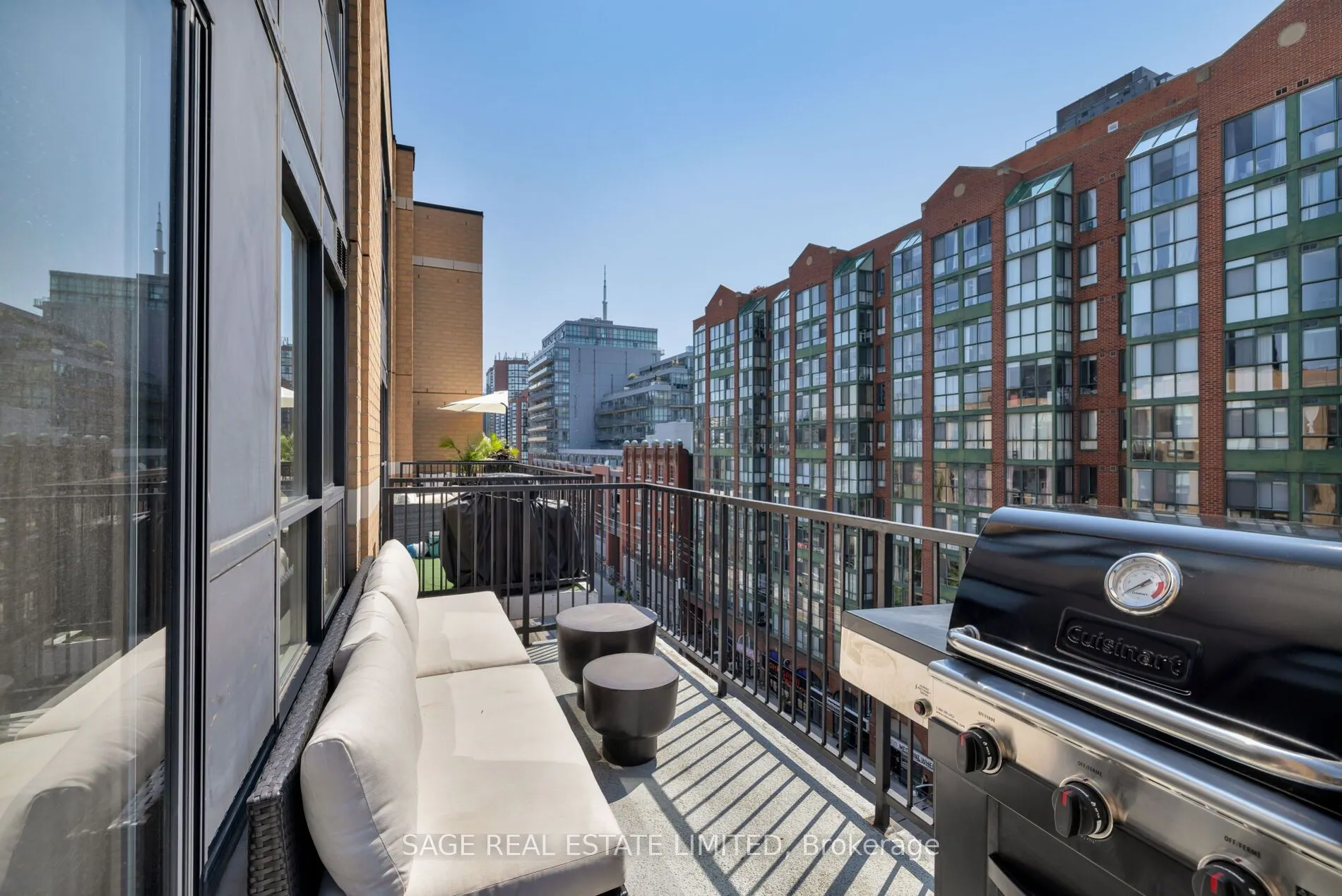 800 King Street W, #811