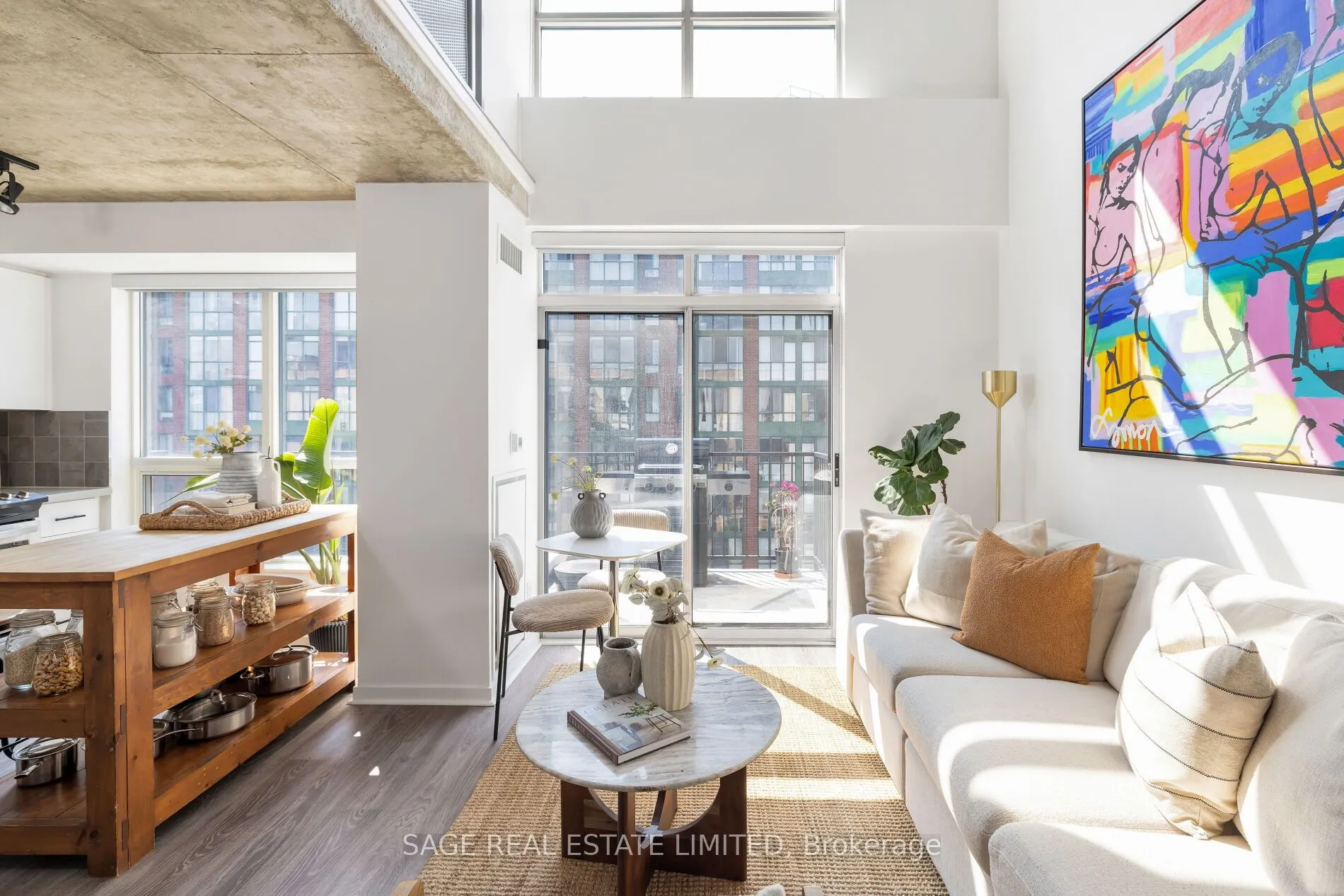 800 King Street W, #811