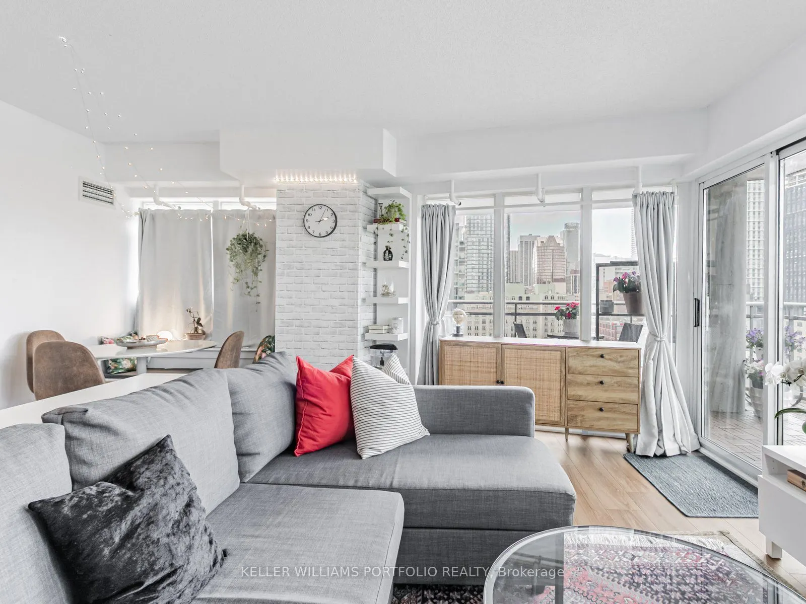 255 Richmond Street E, #1205
