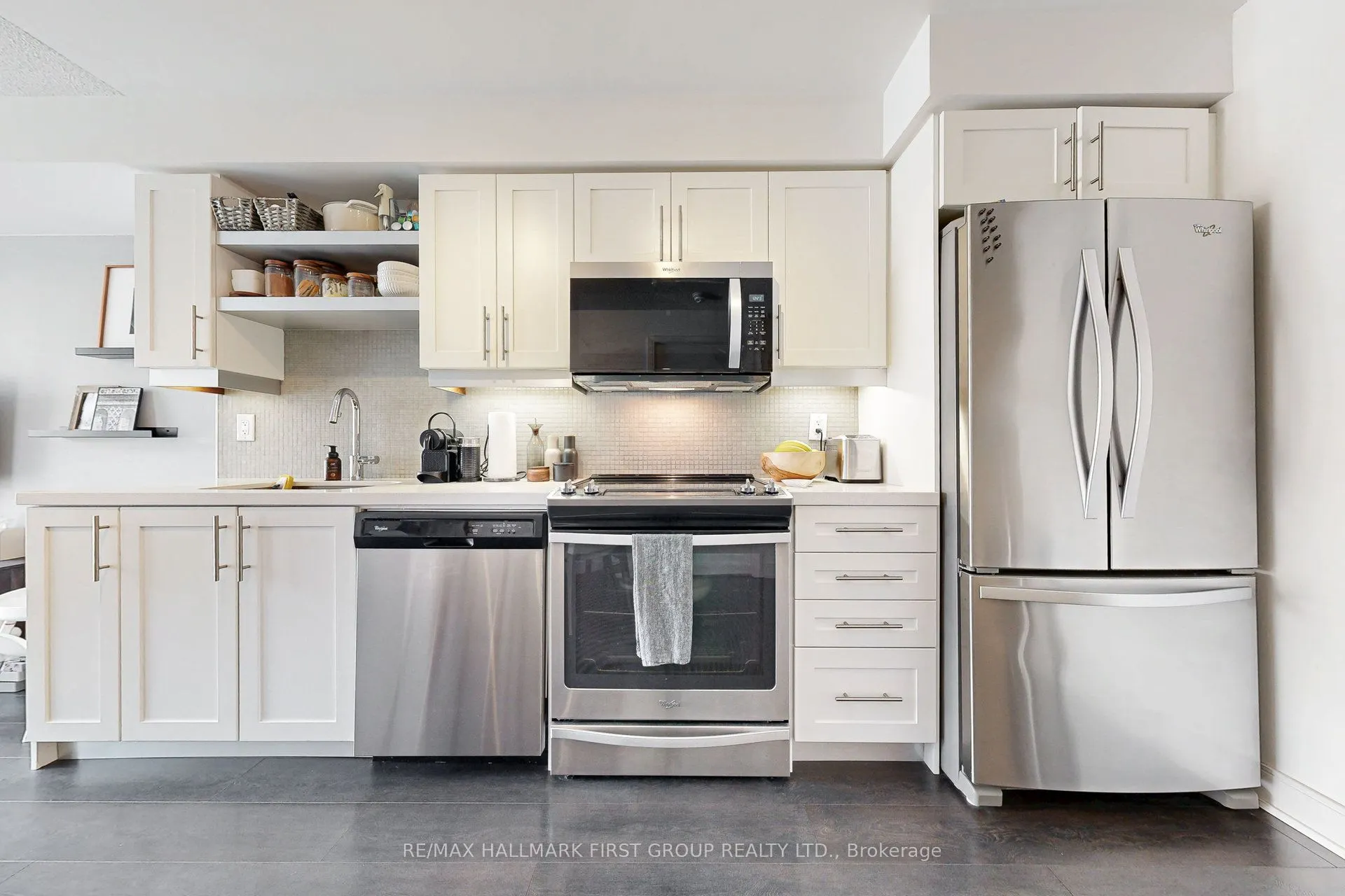 525 Adelaide Street W, #312