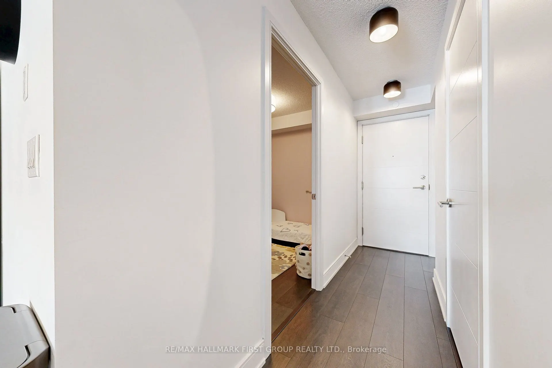 525 Adelaide Street W, #312