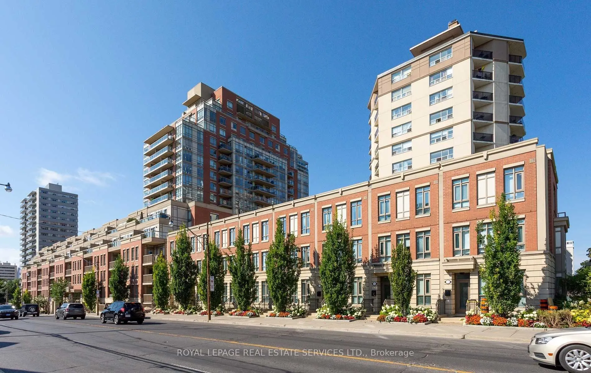 900 Mt Pleasant Road, #707