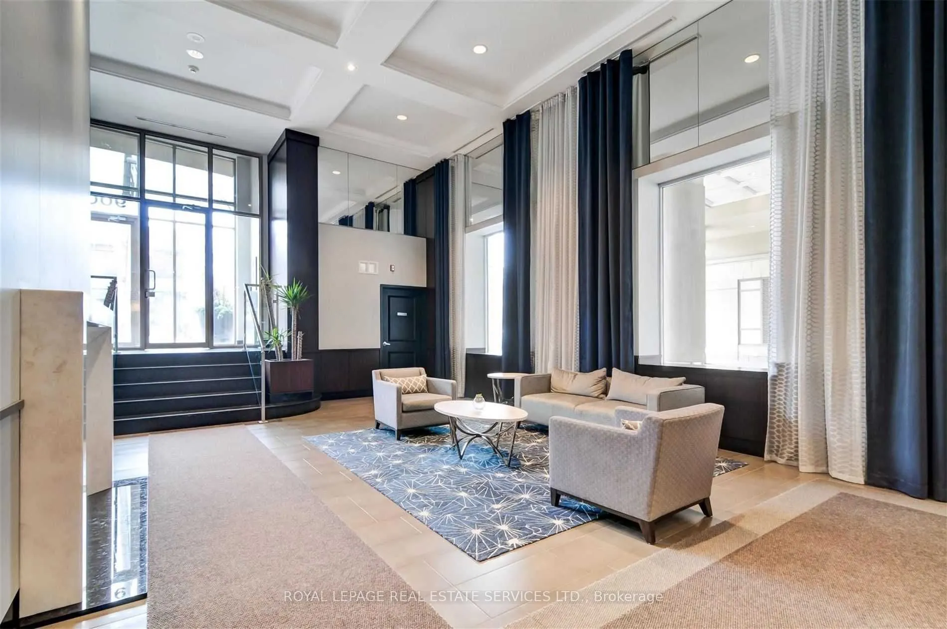 900 Mt Pleasant Road, #707